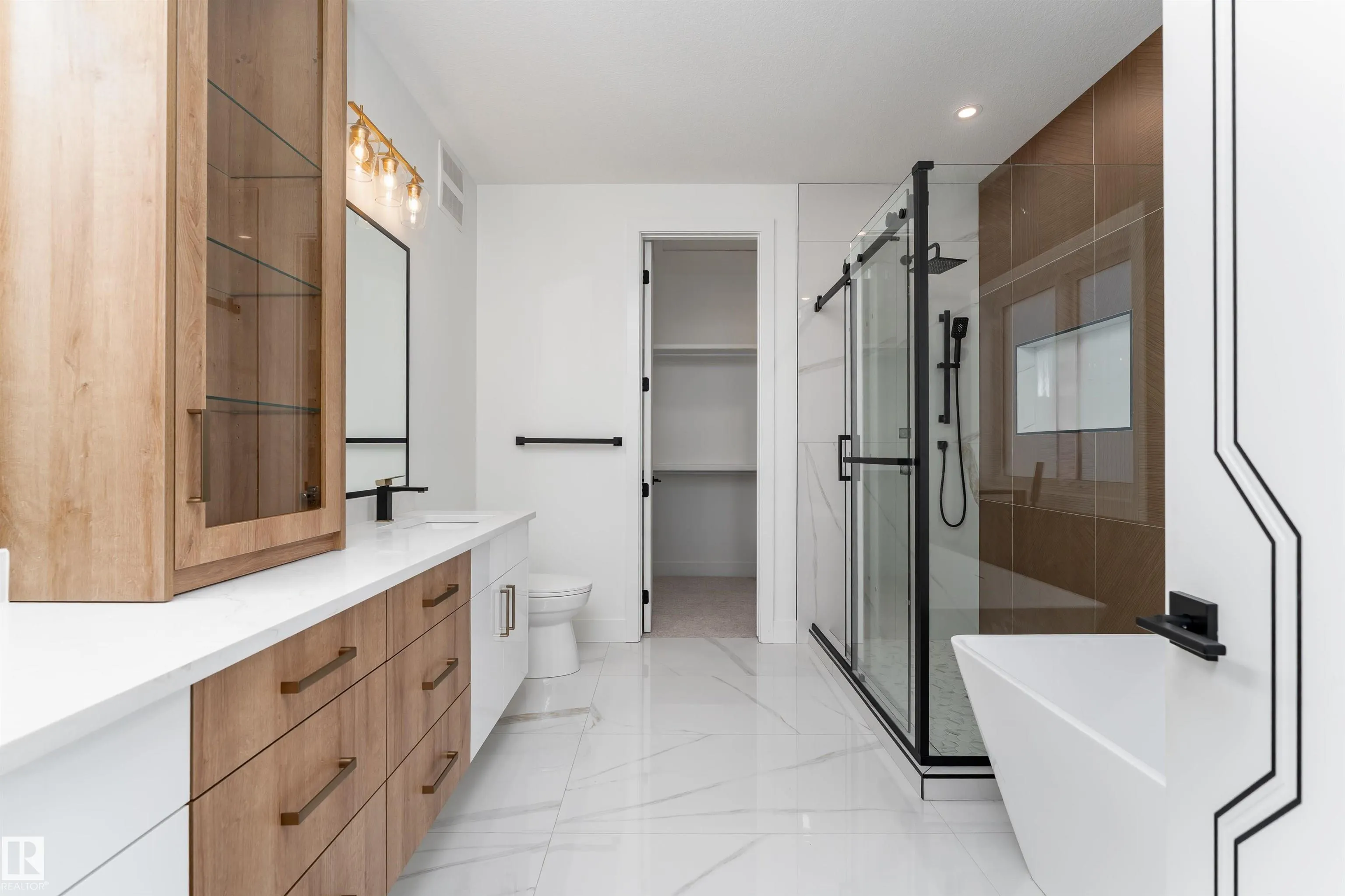 78 Eldridge Point(e)