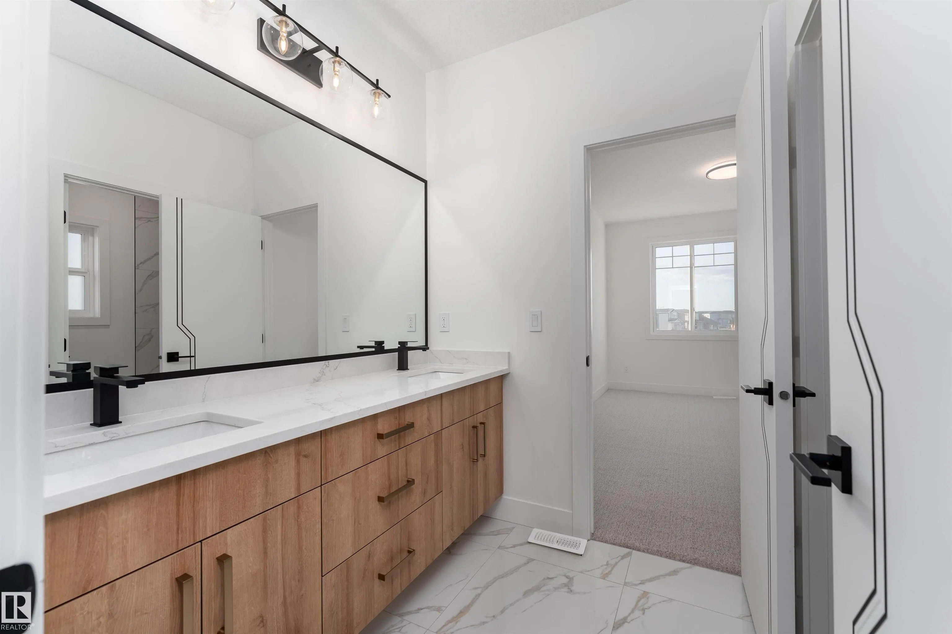 78 Eldridge Point(e)