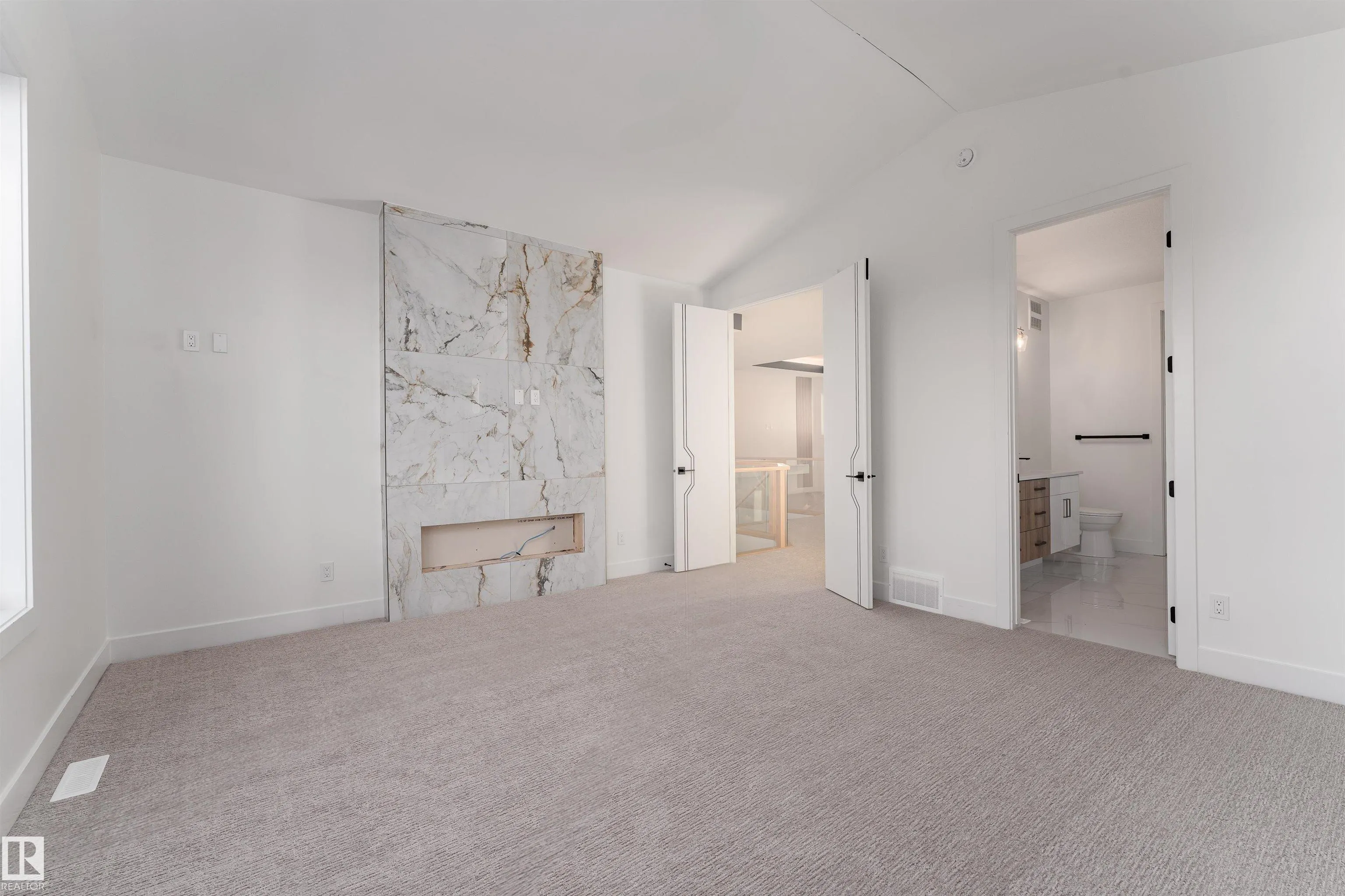 78 Eldridge Point(e)