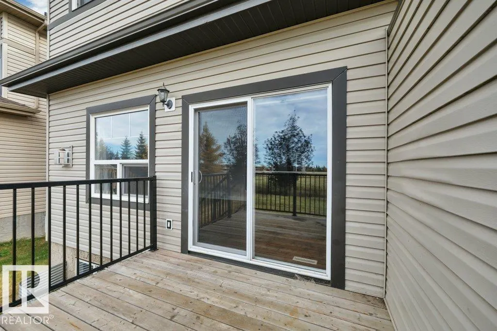 64 SANDALWOOD Place