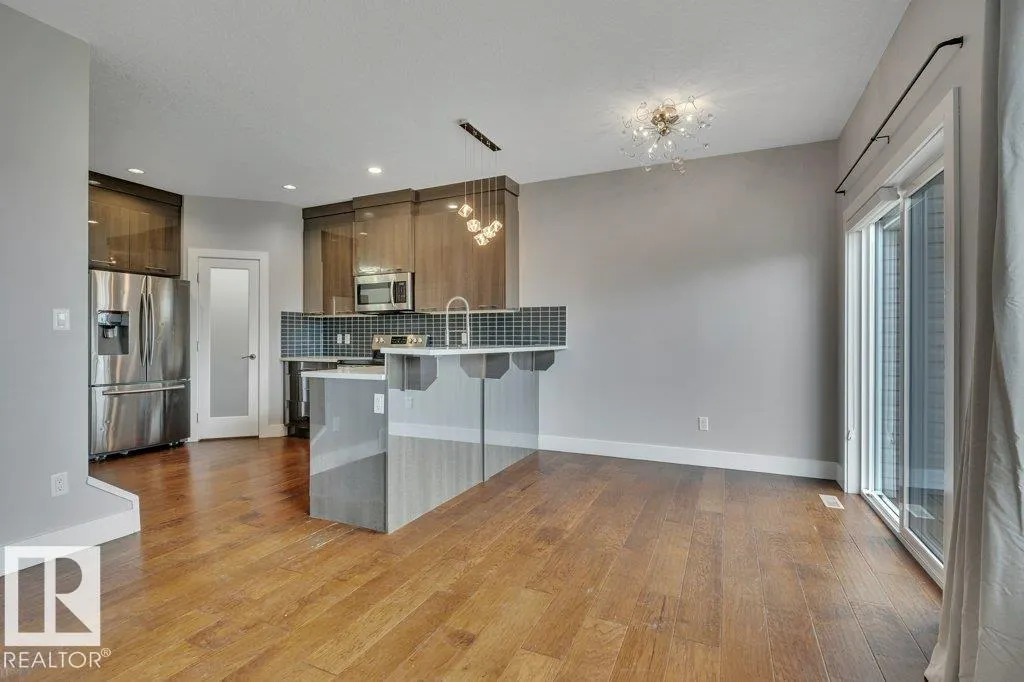 64 SANDALWOOD Place