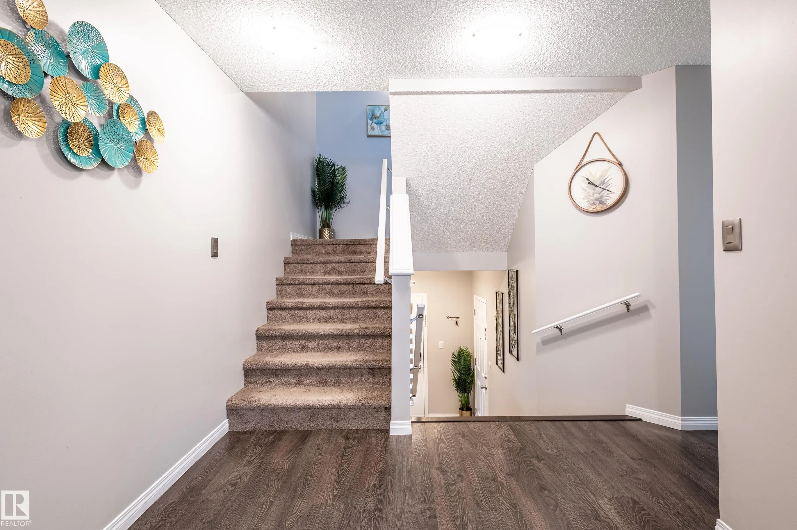 1737 Chapman Way