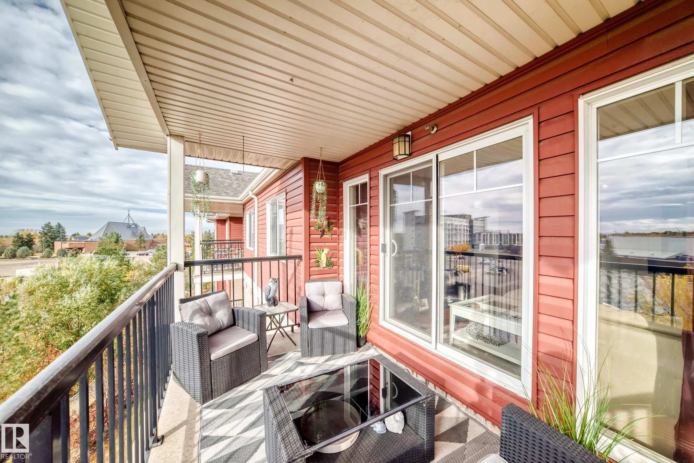 271 CHARLOTTE Way