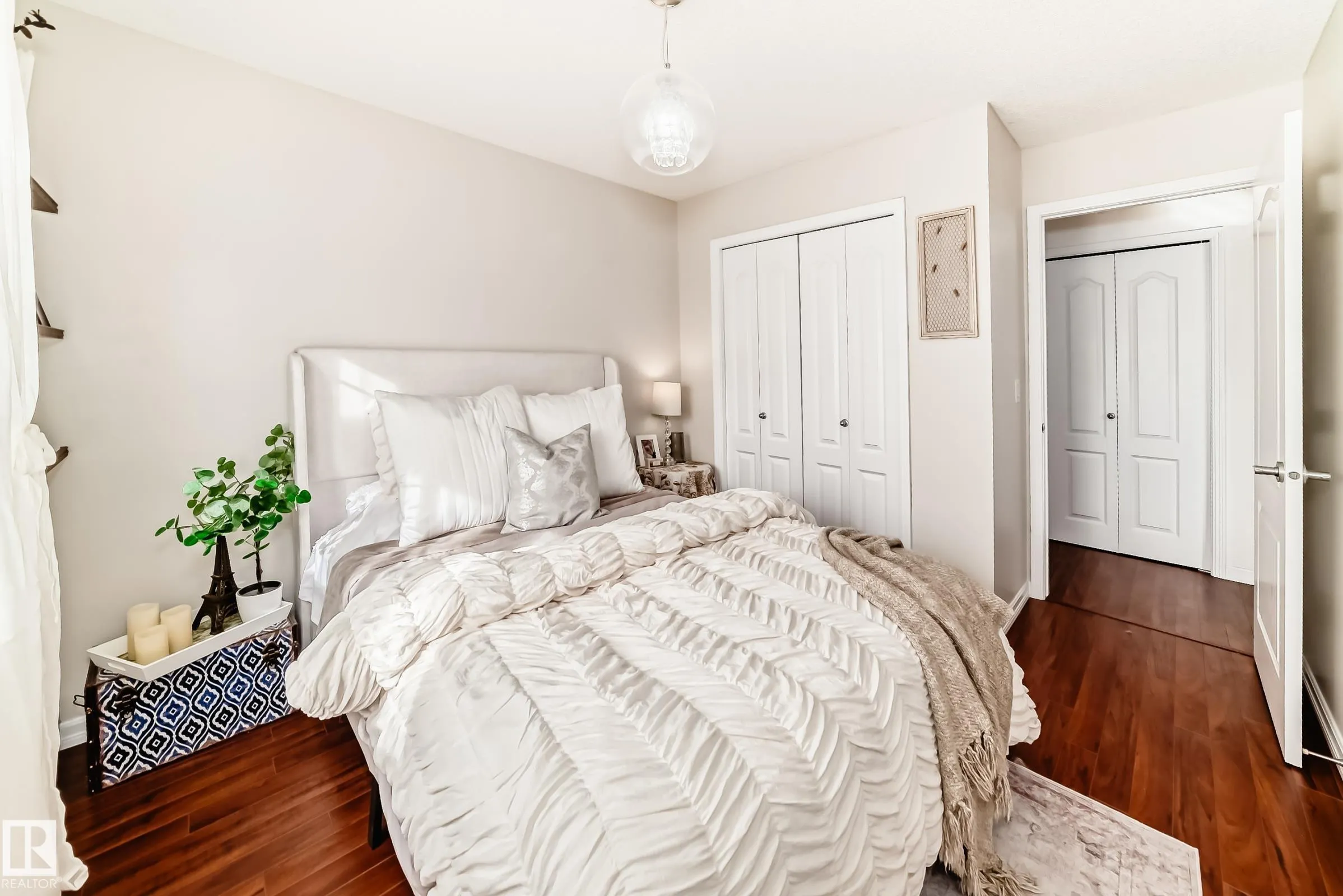 271 CHARLOTTE Way