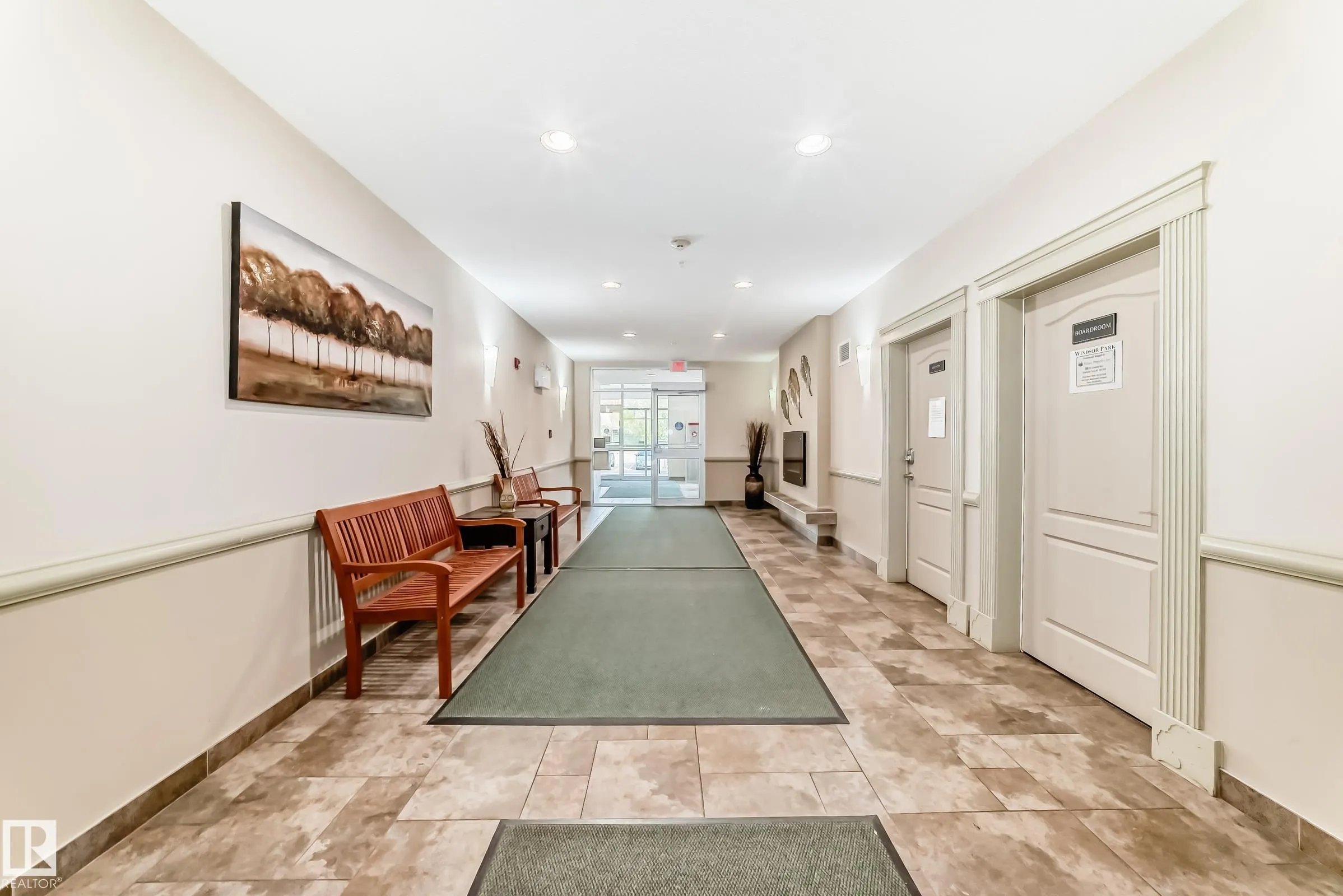 271 CHARLOTTE Way