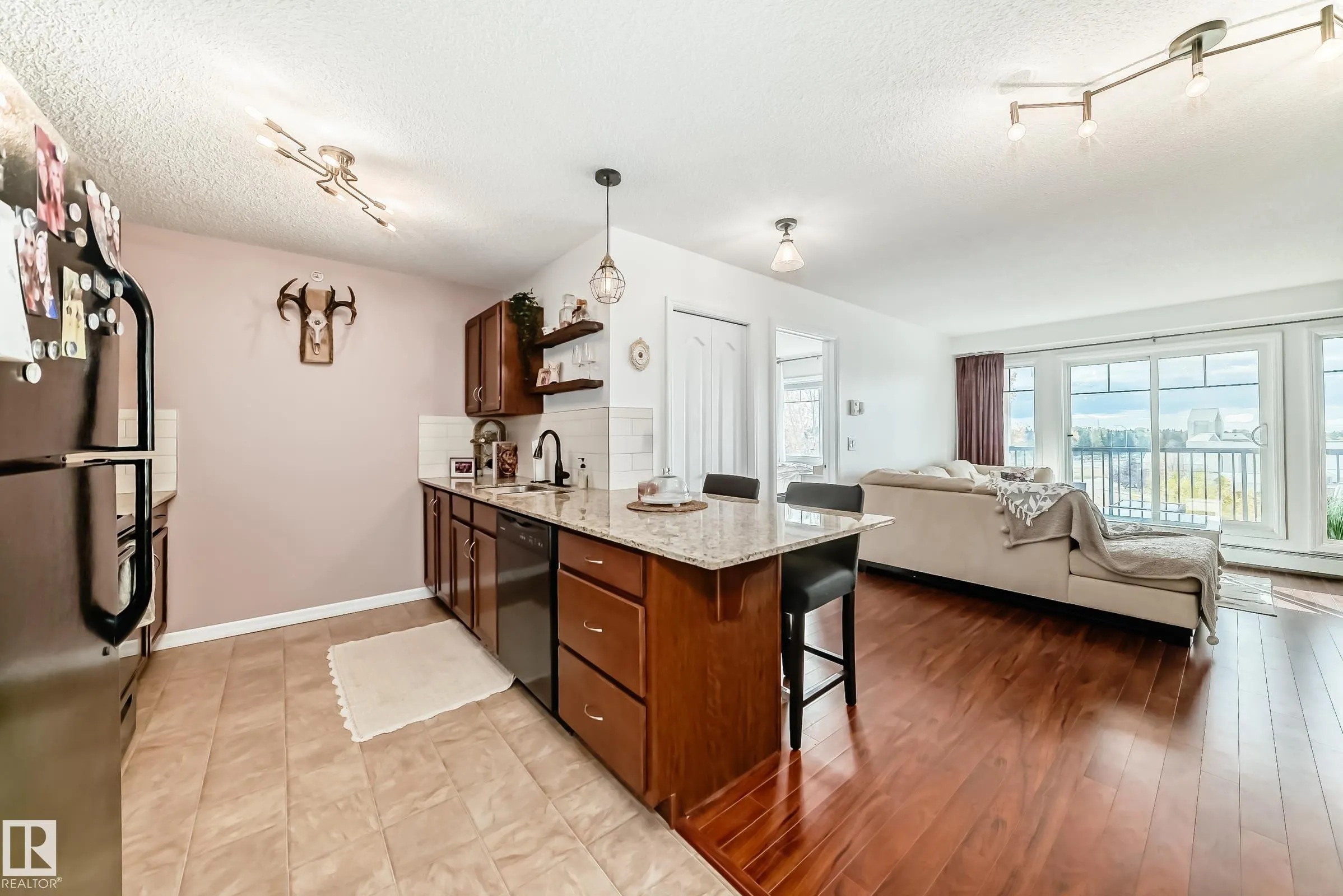 271 CHARLOTTE Way