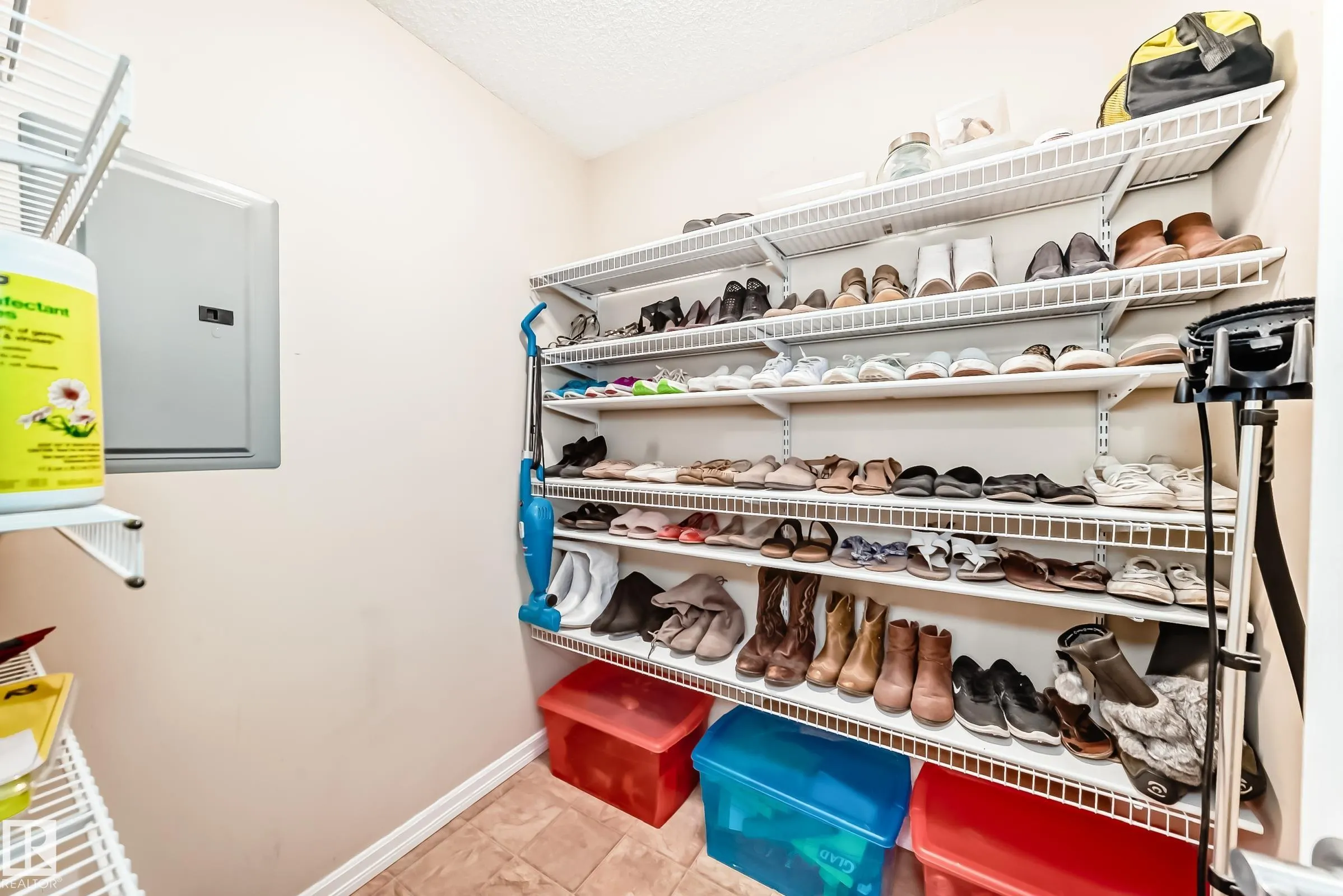 271 CHARLOTTE Way