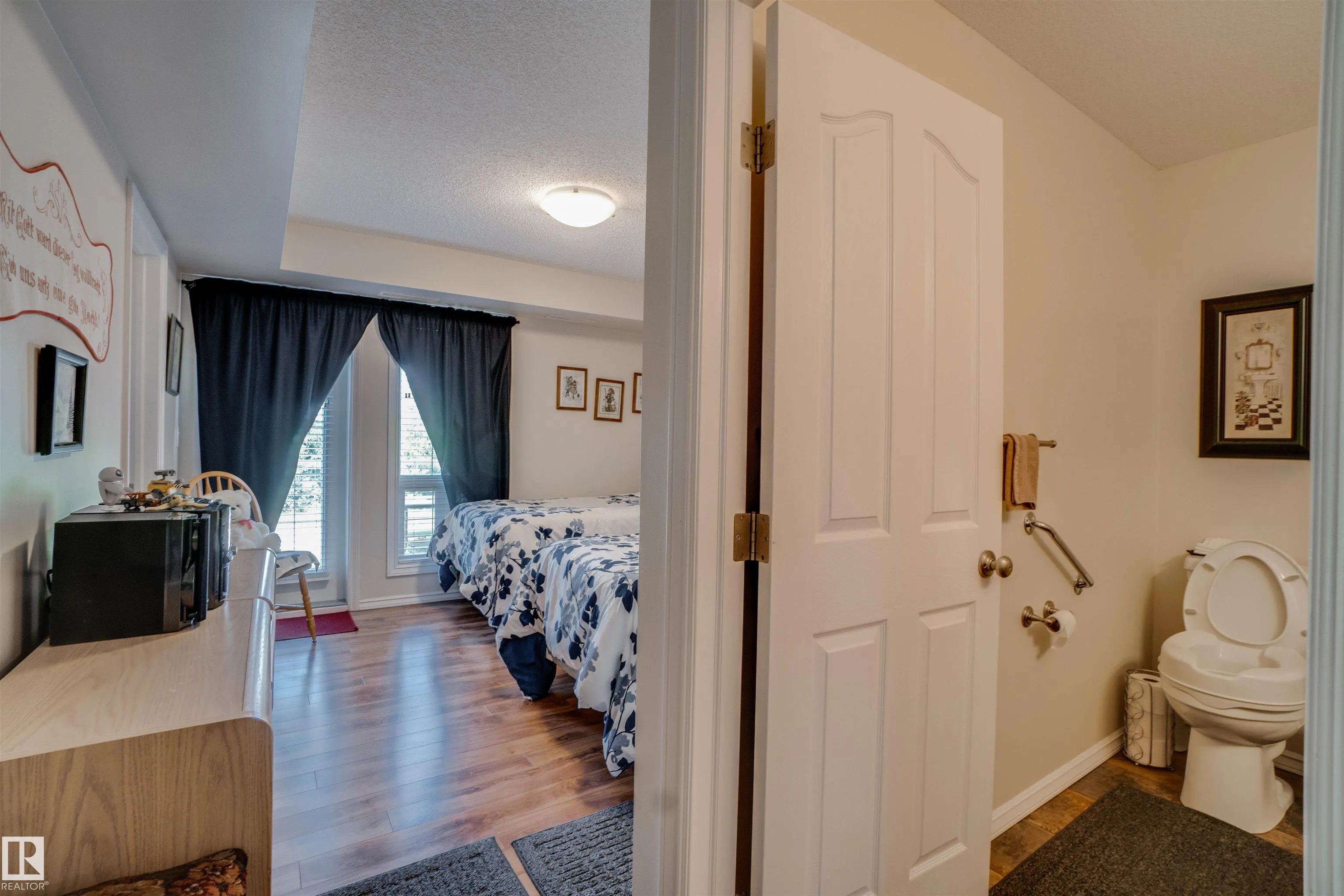 7801 GOLF COURSE Road