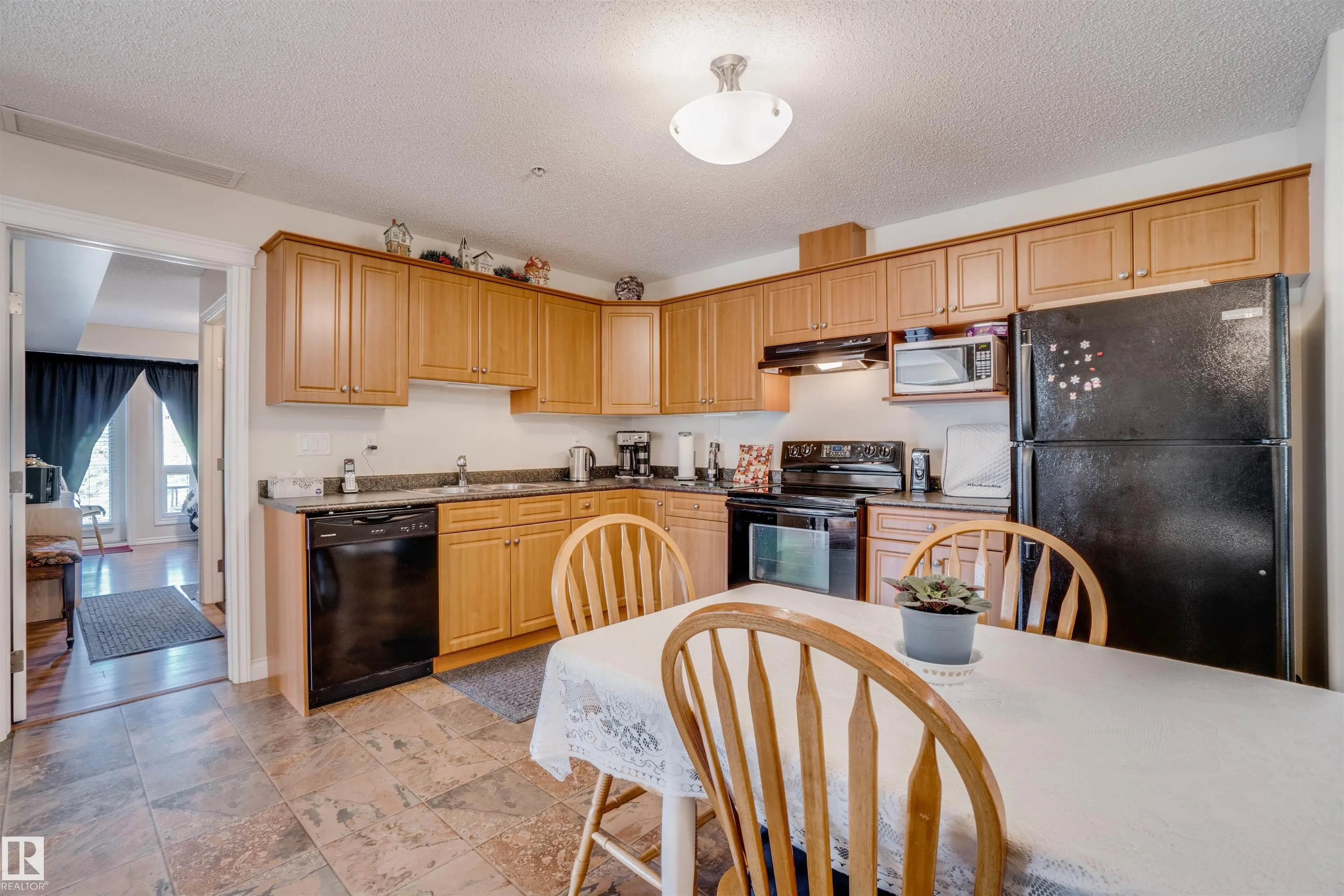 7801 GOLF COURSE Road