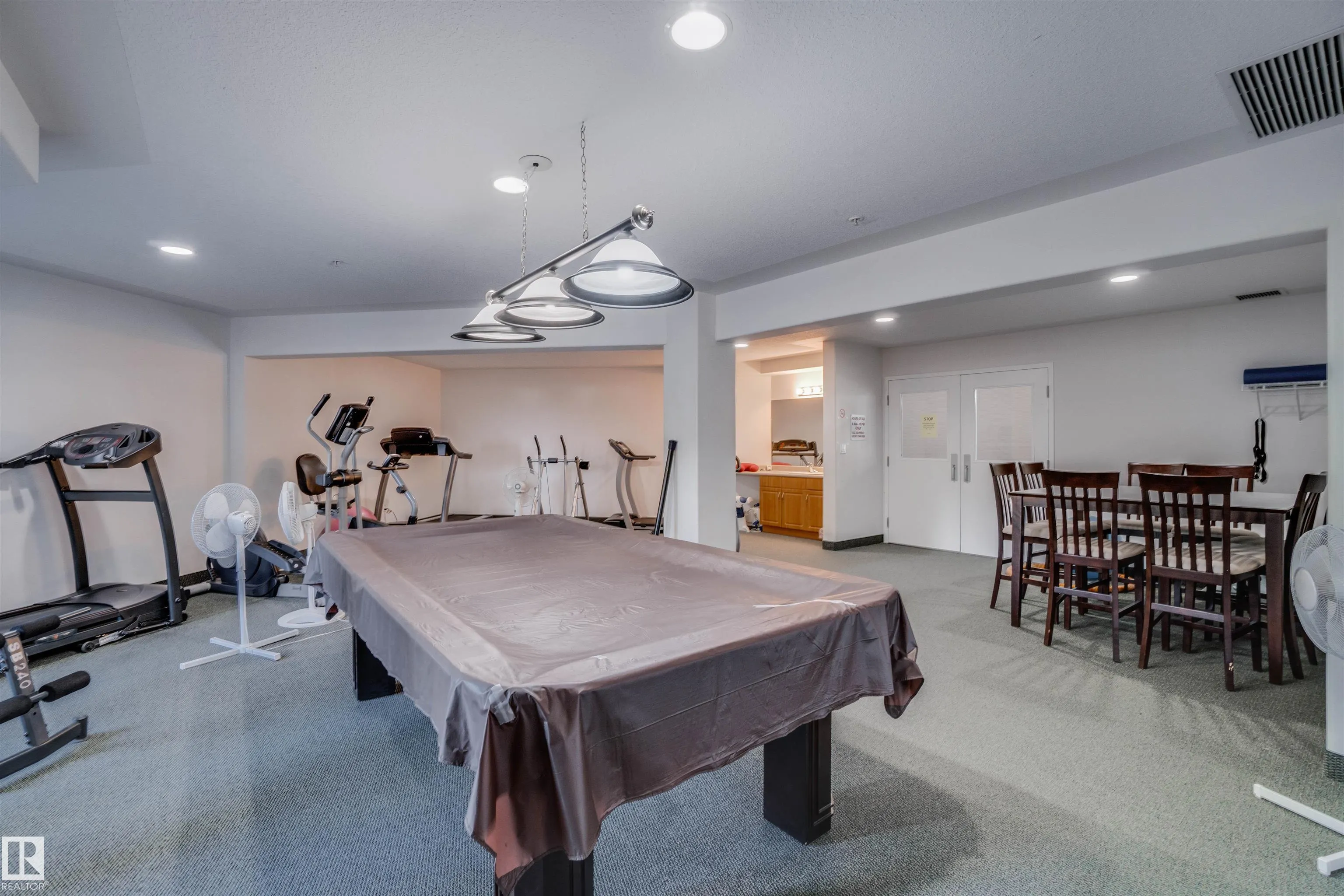 7801 GOLF COURSE Road