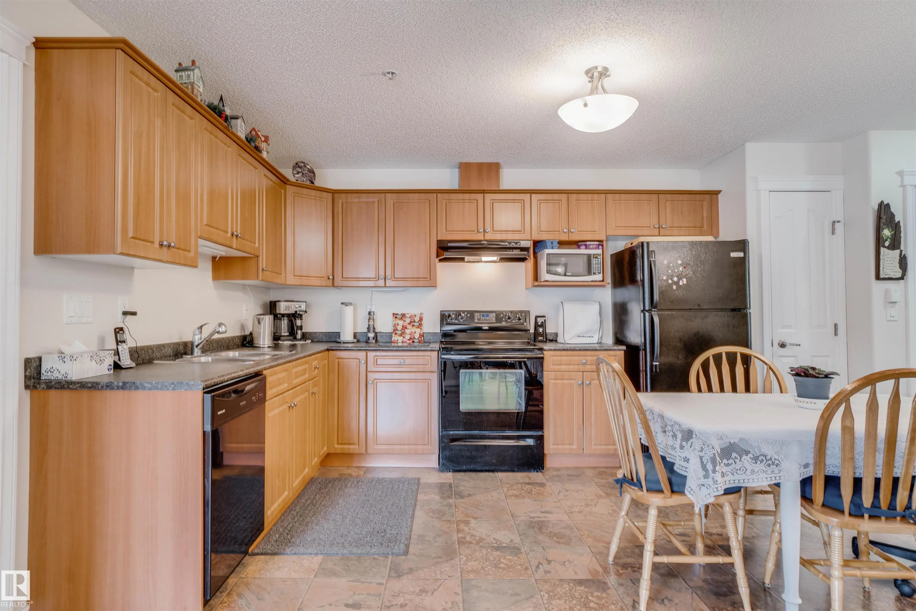 7801 GOLF COURSE Road