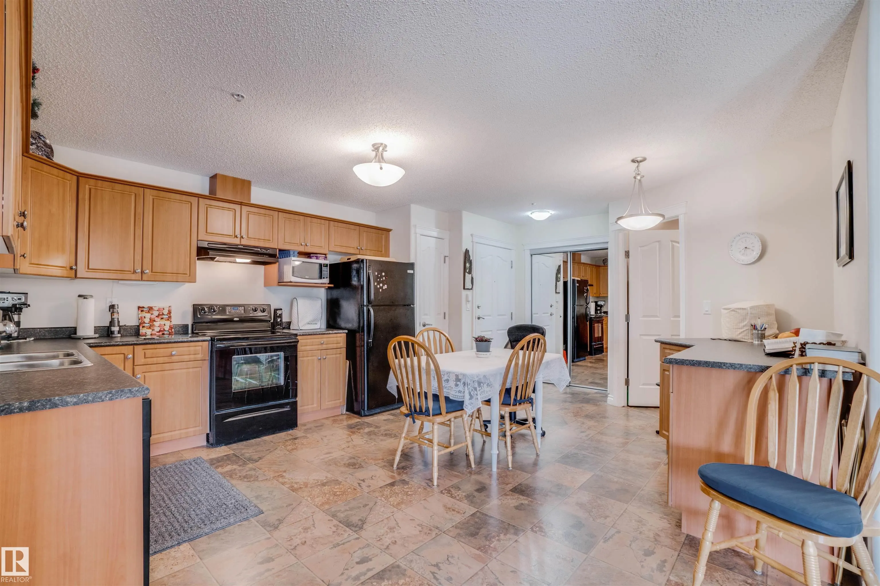 7801 GOLF COURSE Road