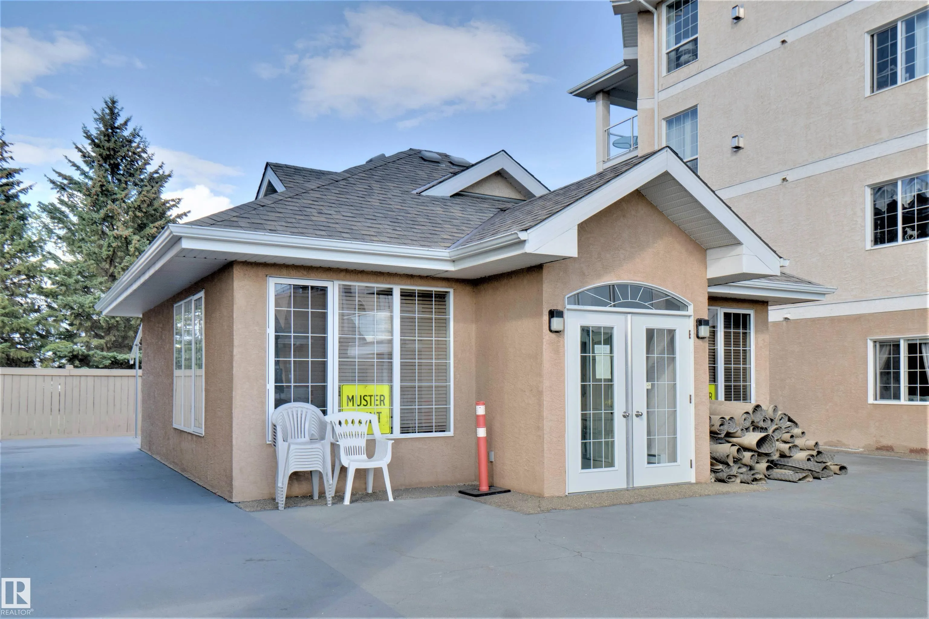 7801 GOLF COURSE Road