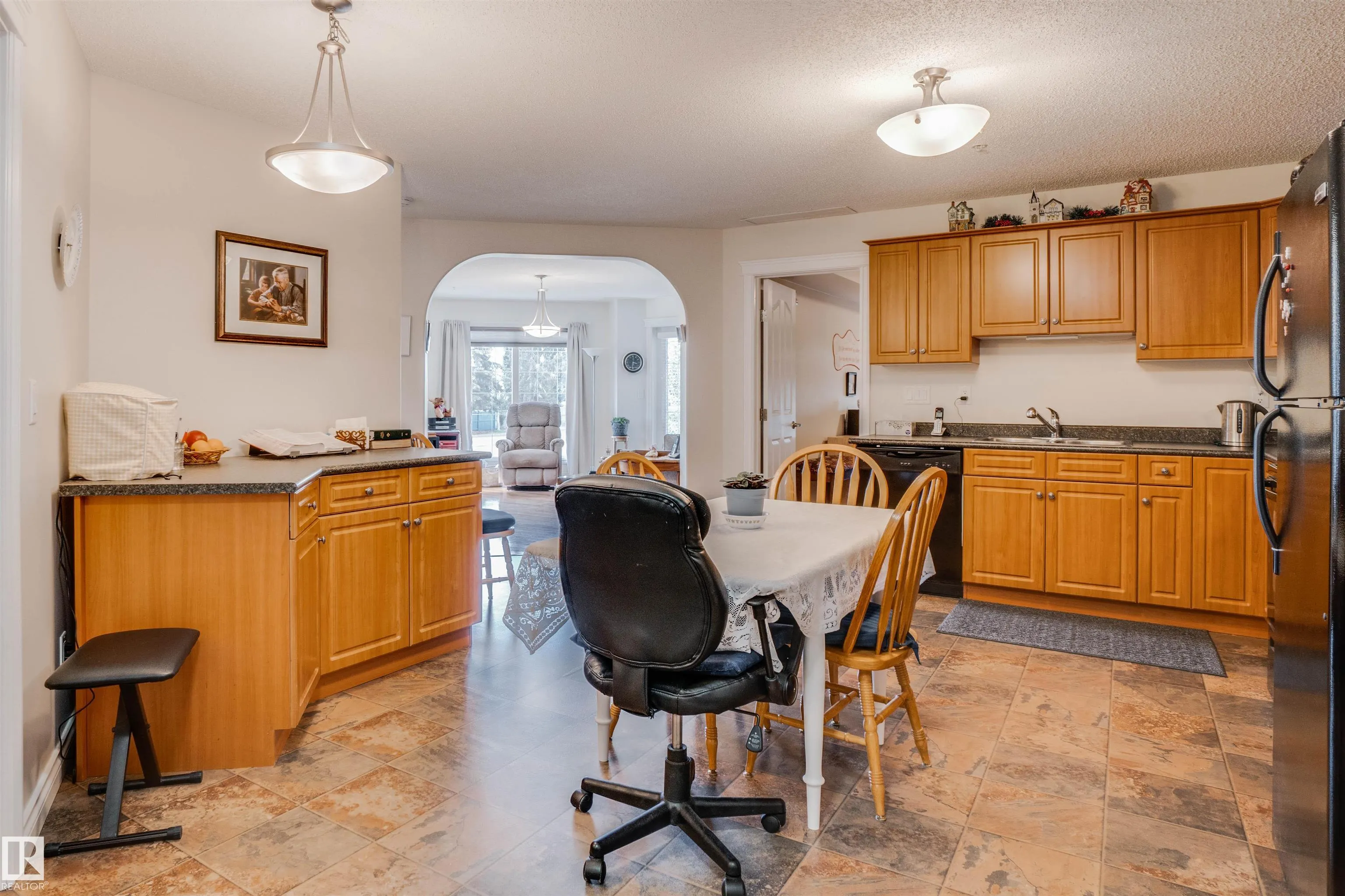 7801 GOLF COURSE Road