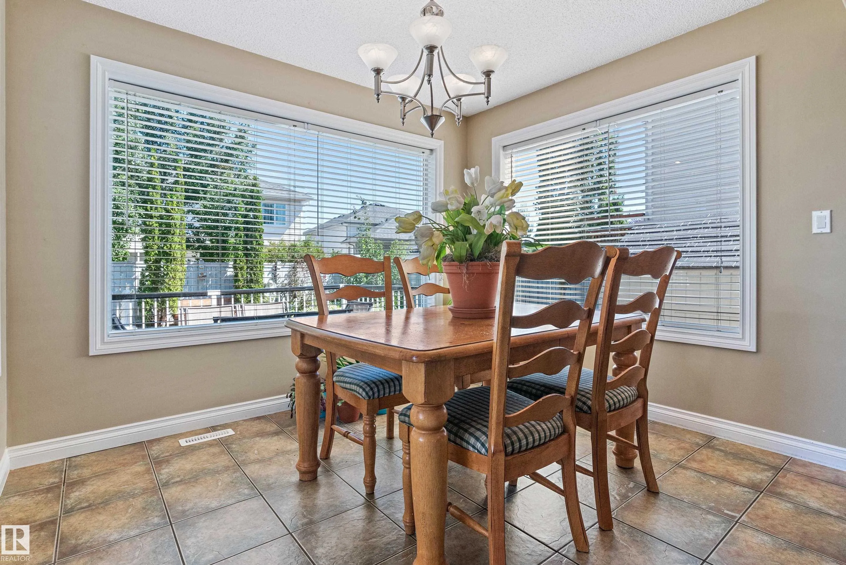 356 CALDERON Crescent