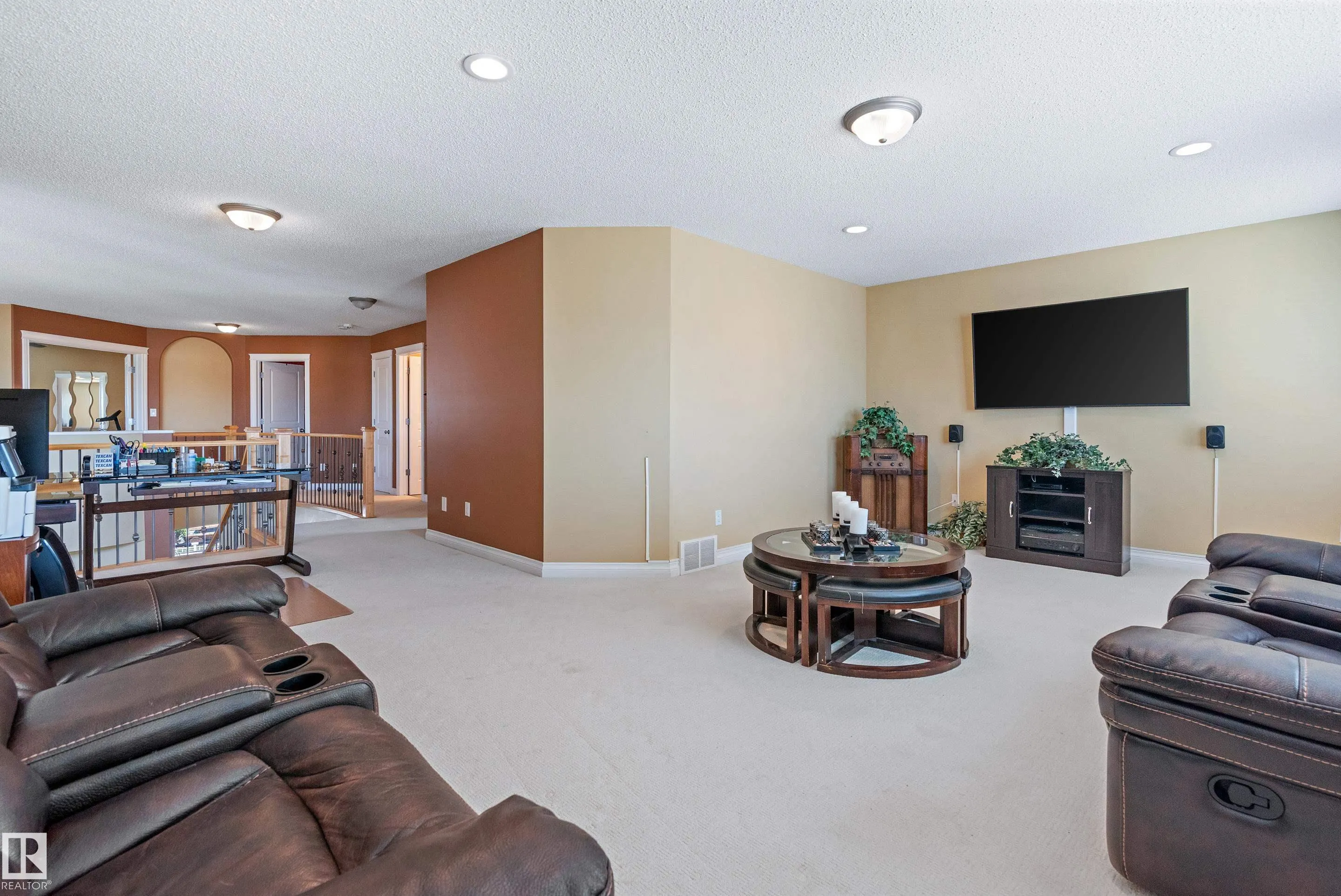 356 CALDERON Crescent
