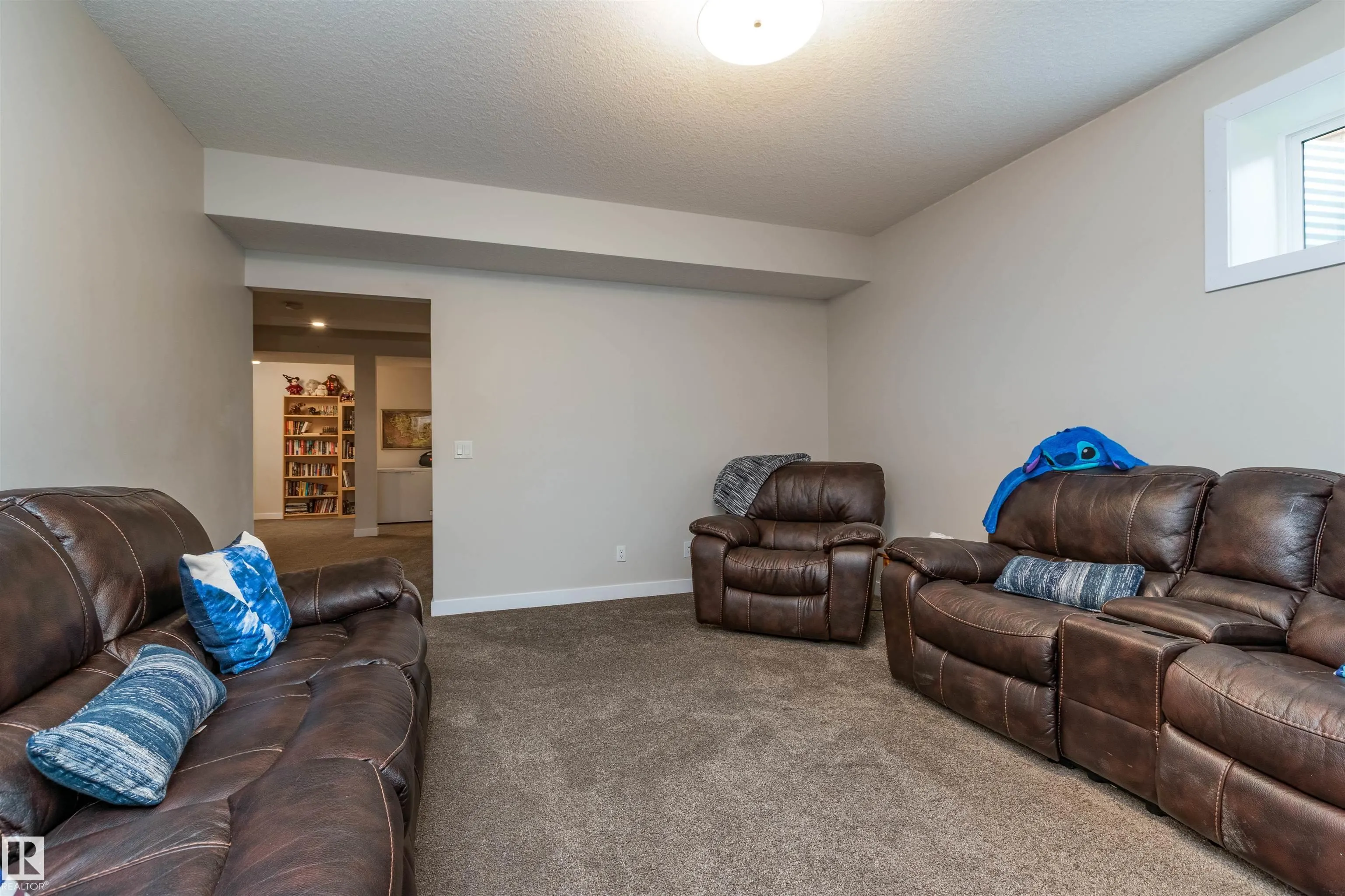 210 Sago Cove