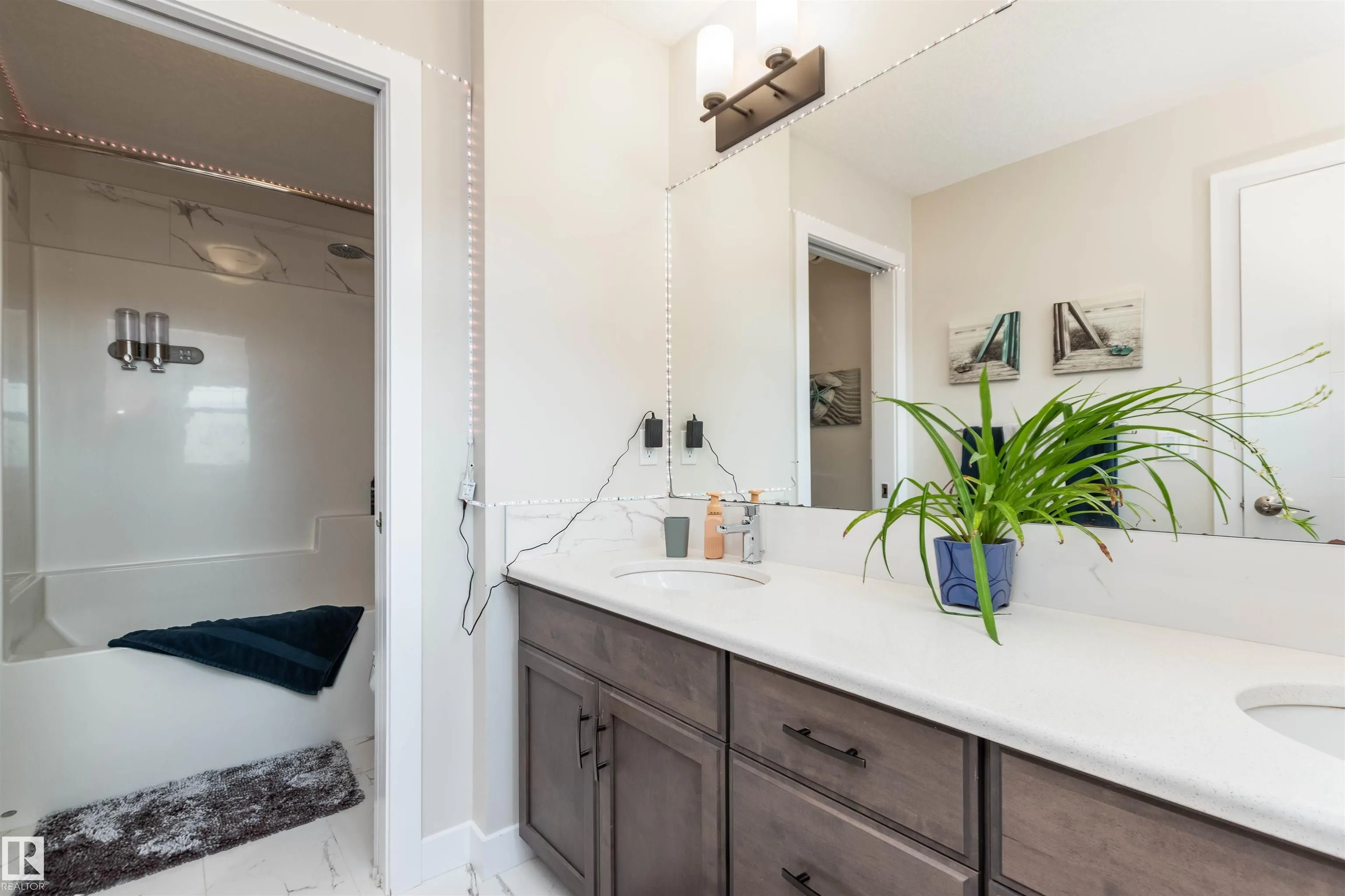 210 Sago Cove