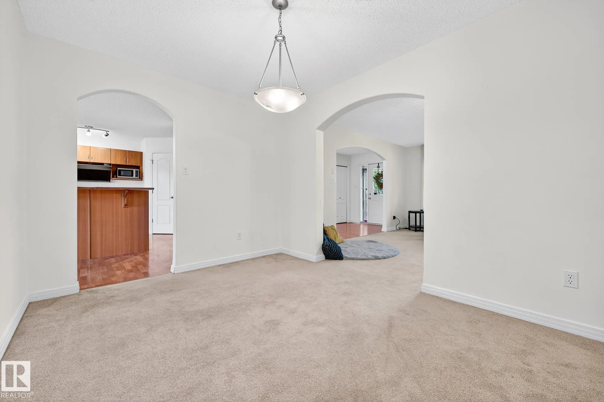 2626 TAYLOR GREEN