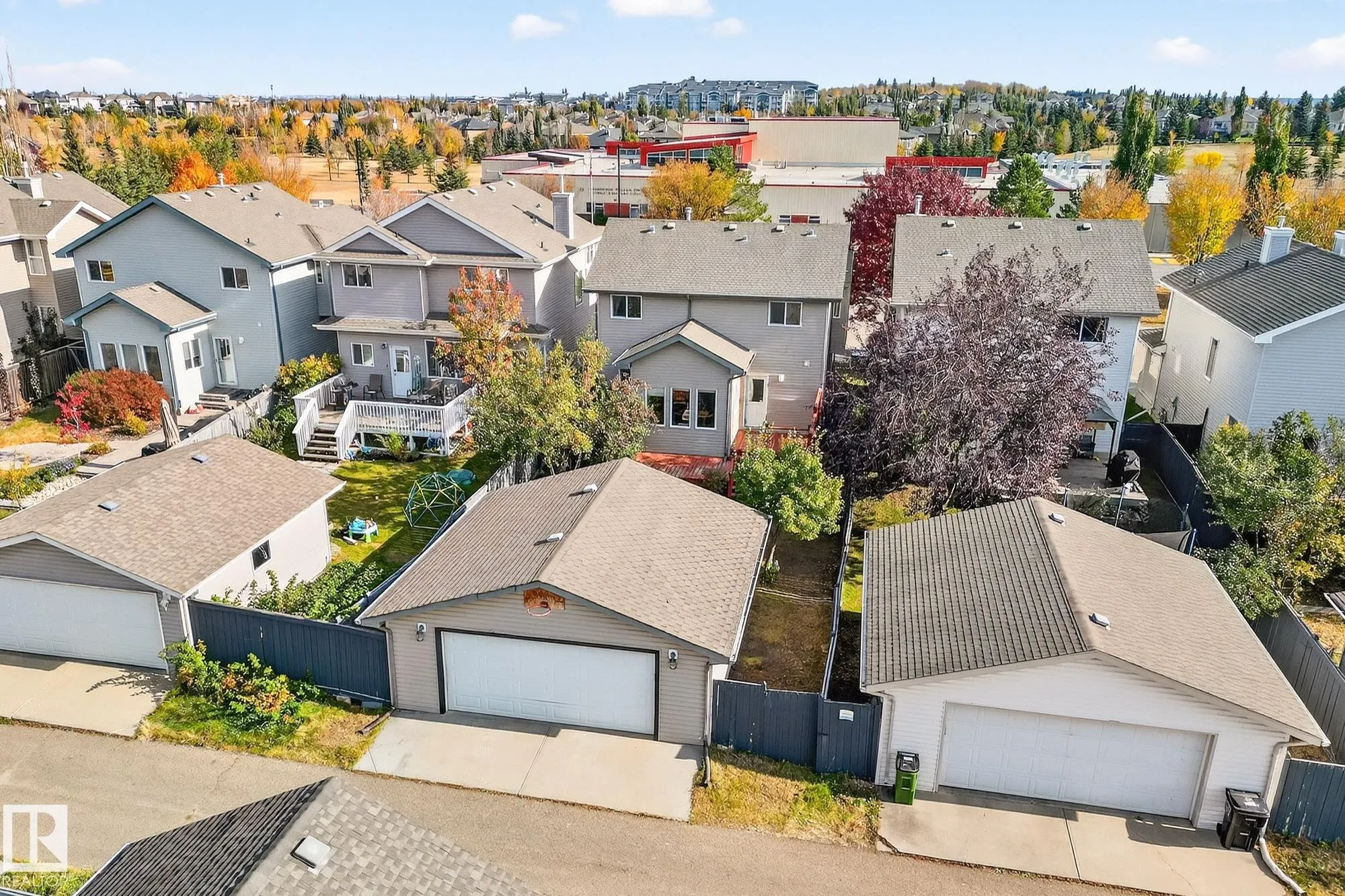 2626 TAYLOR GREEN