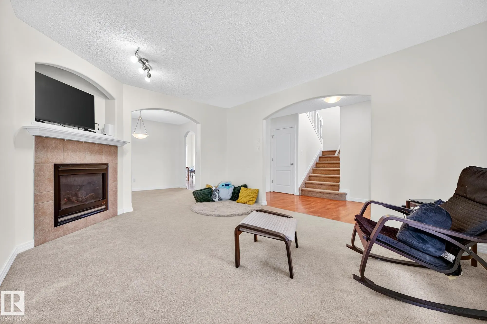 2626 TAYLOR GREEN