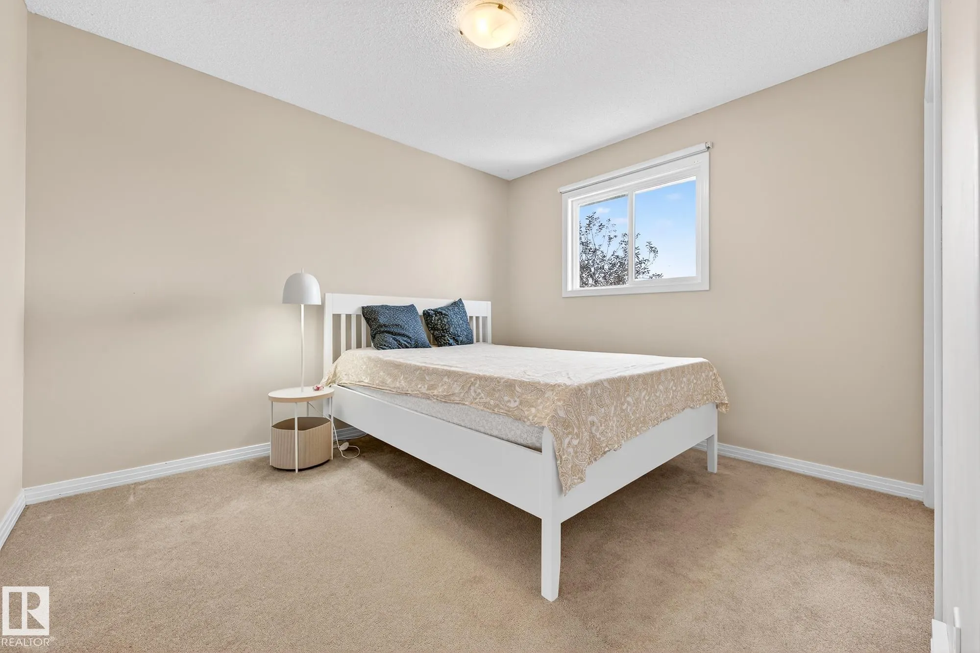 2626 TAYLOR GREEN