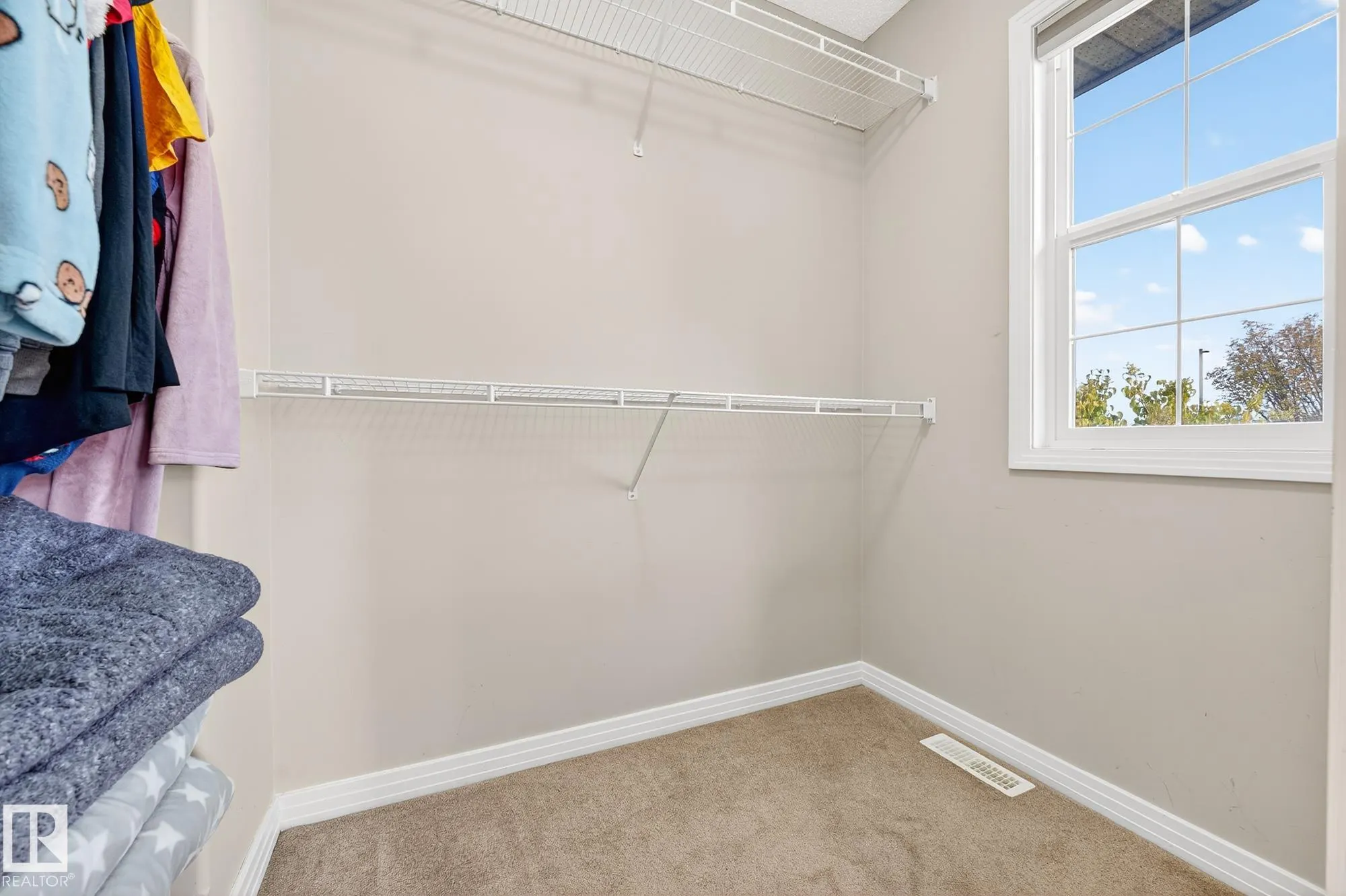 2626 TAYLOR GREEN