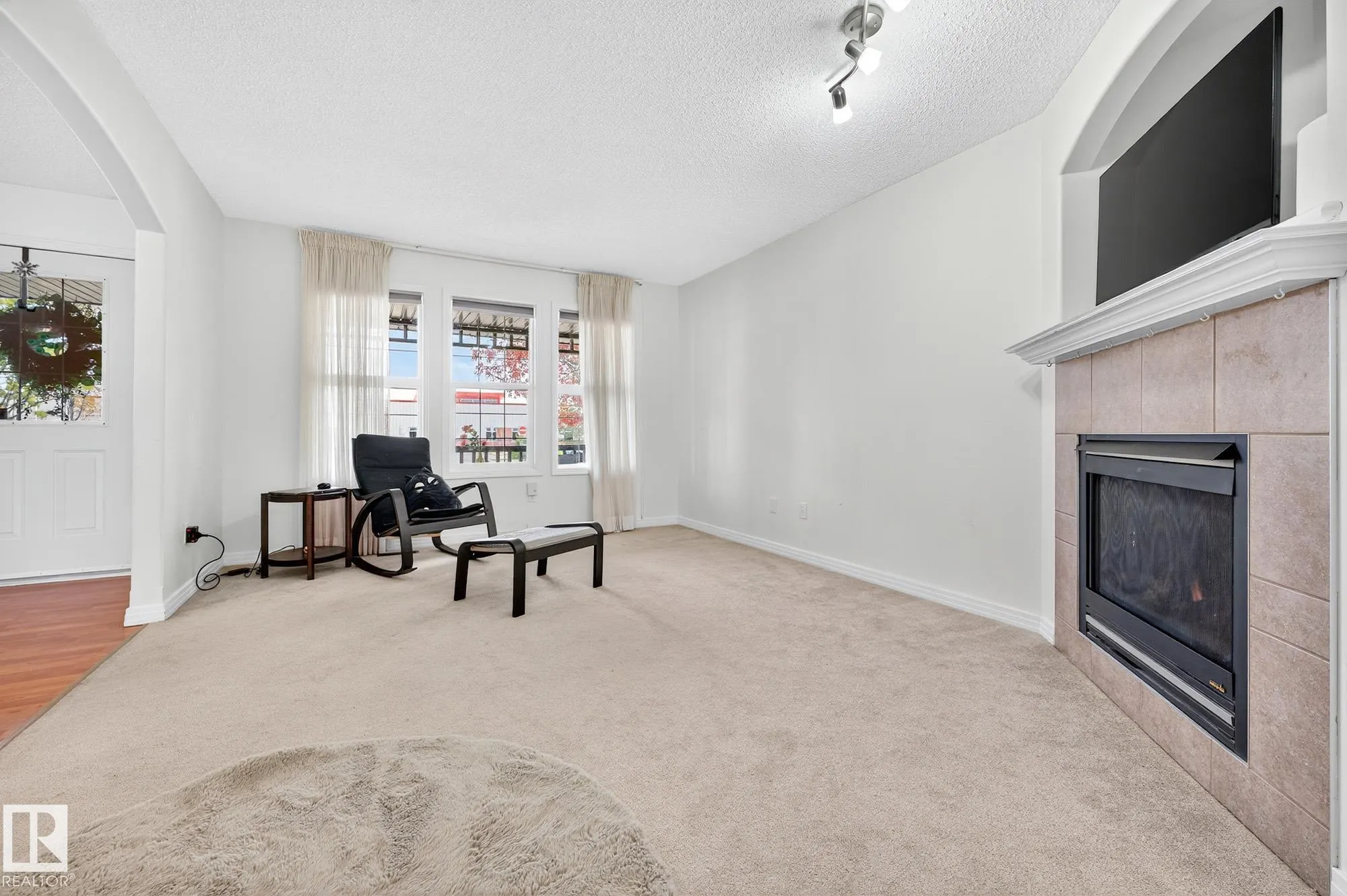 2626 TAYLOR GREEN