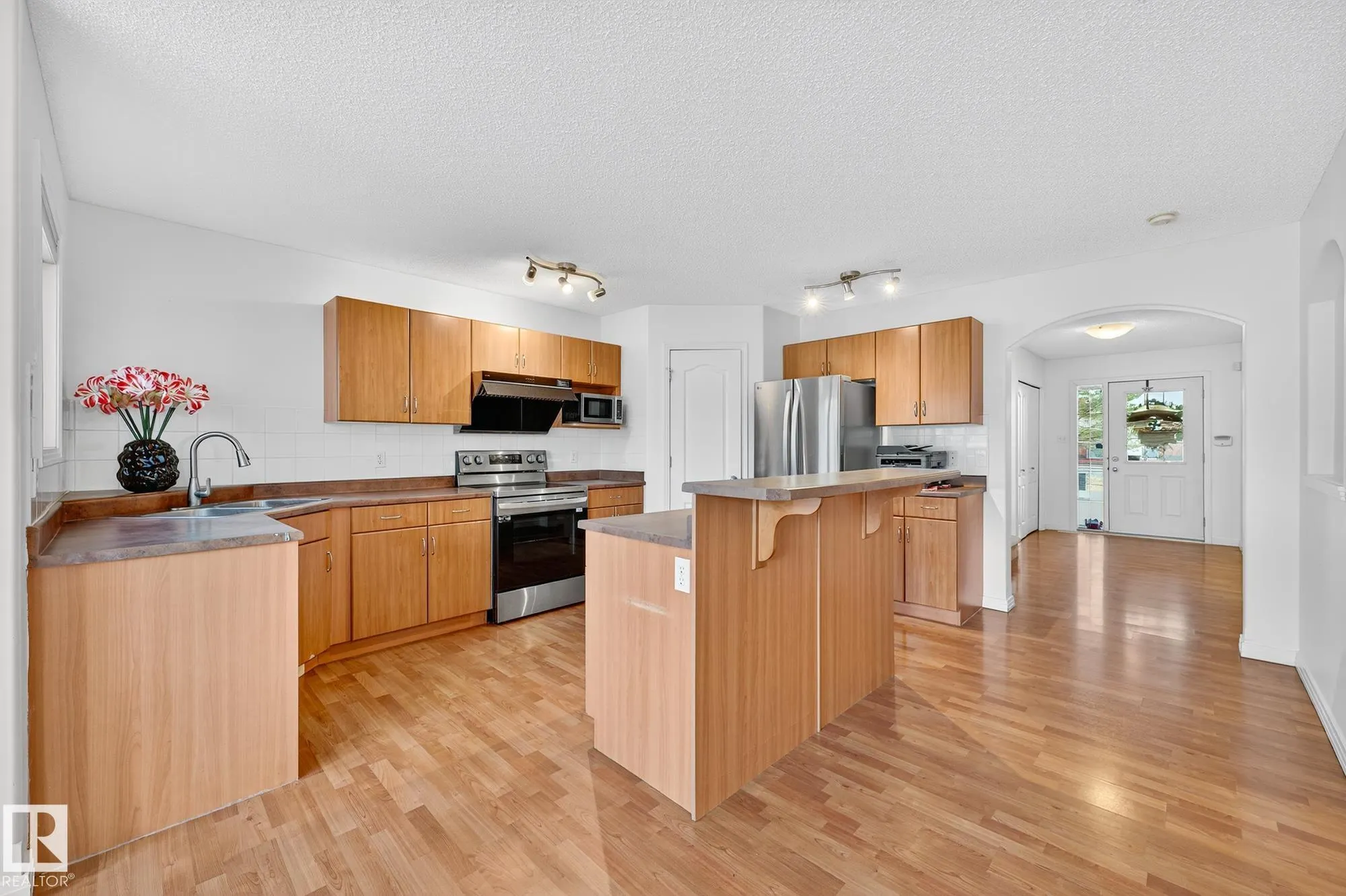 2626 TAYLOR GREEN