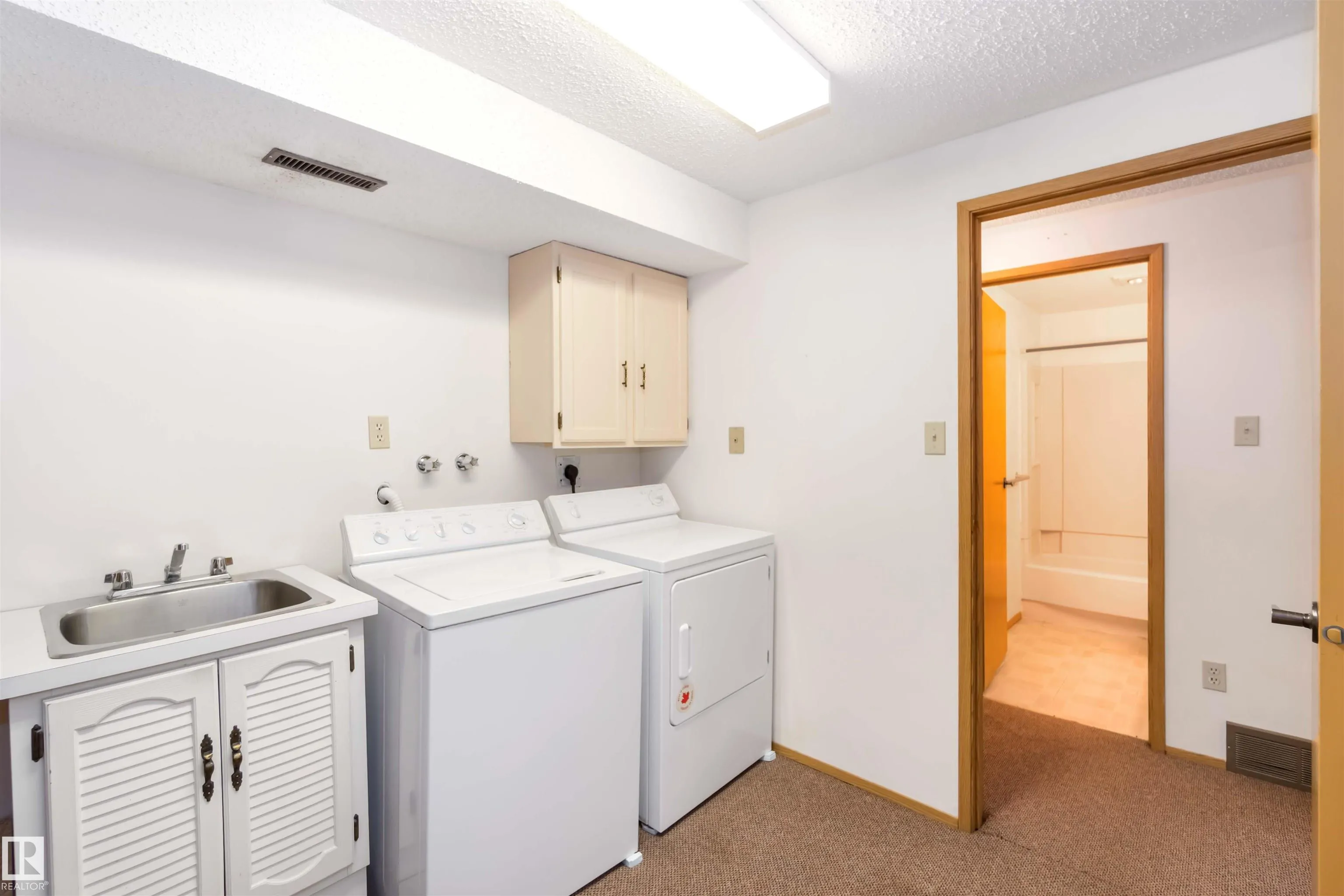 223 OEMING Road