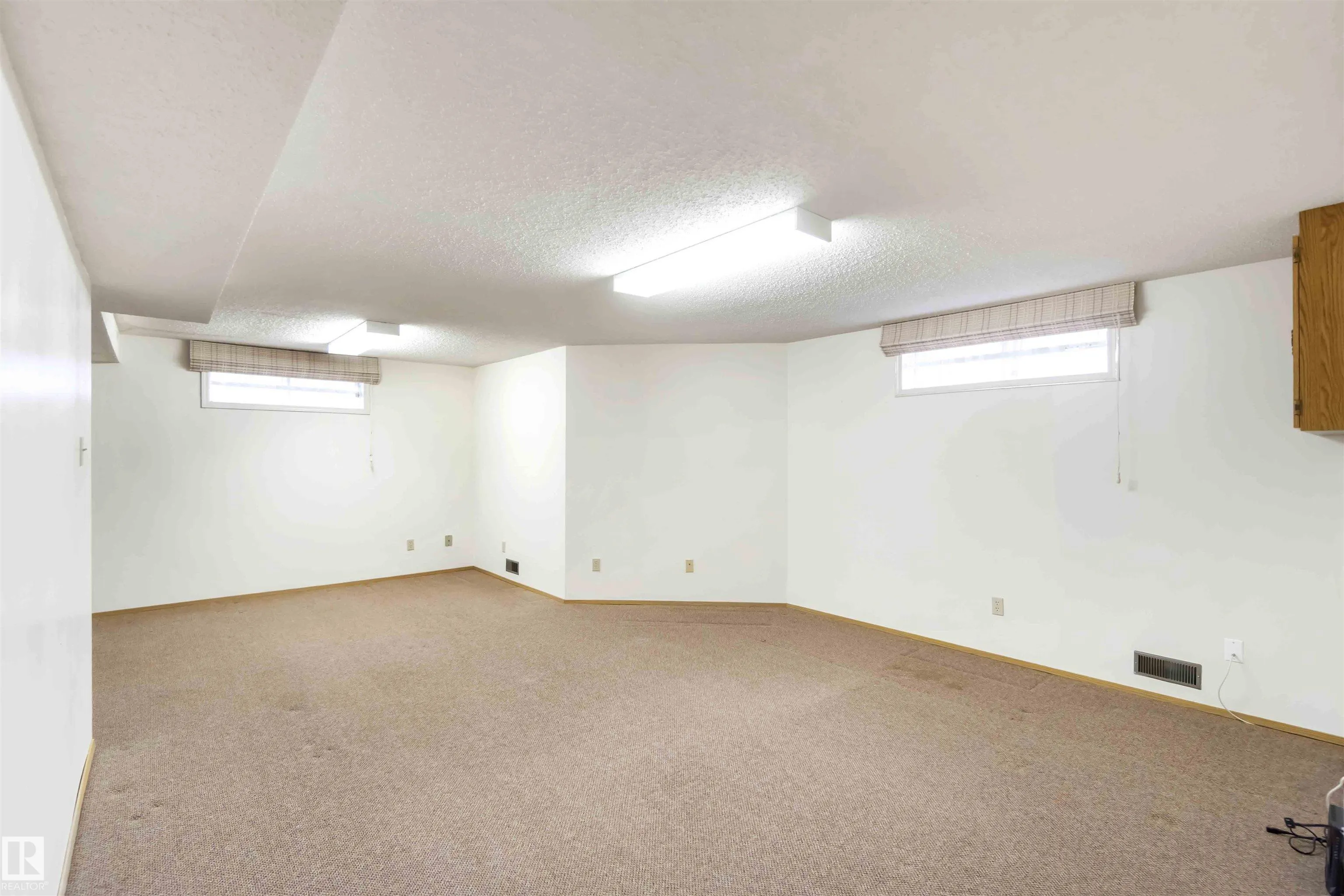 223 OEMING Road