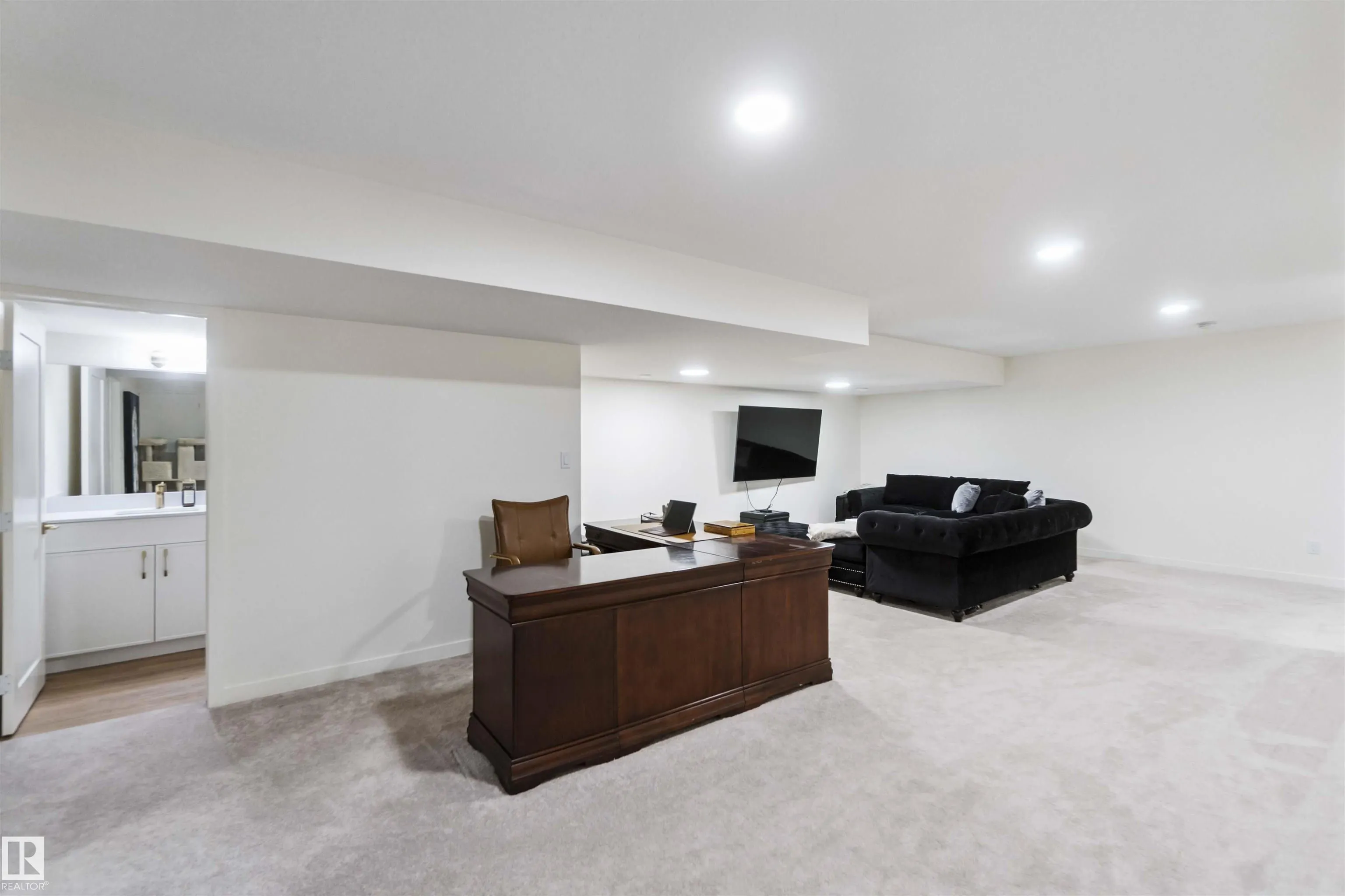 3233 KULAY Way