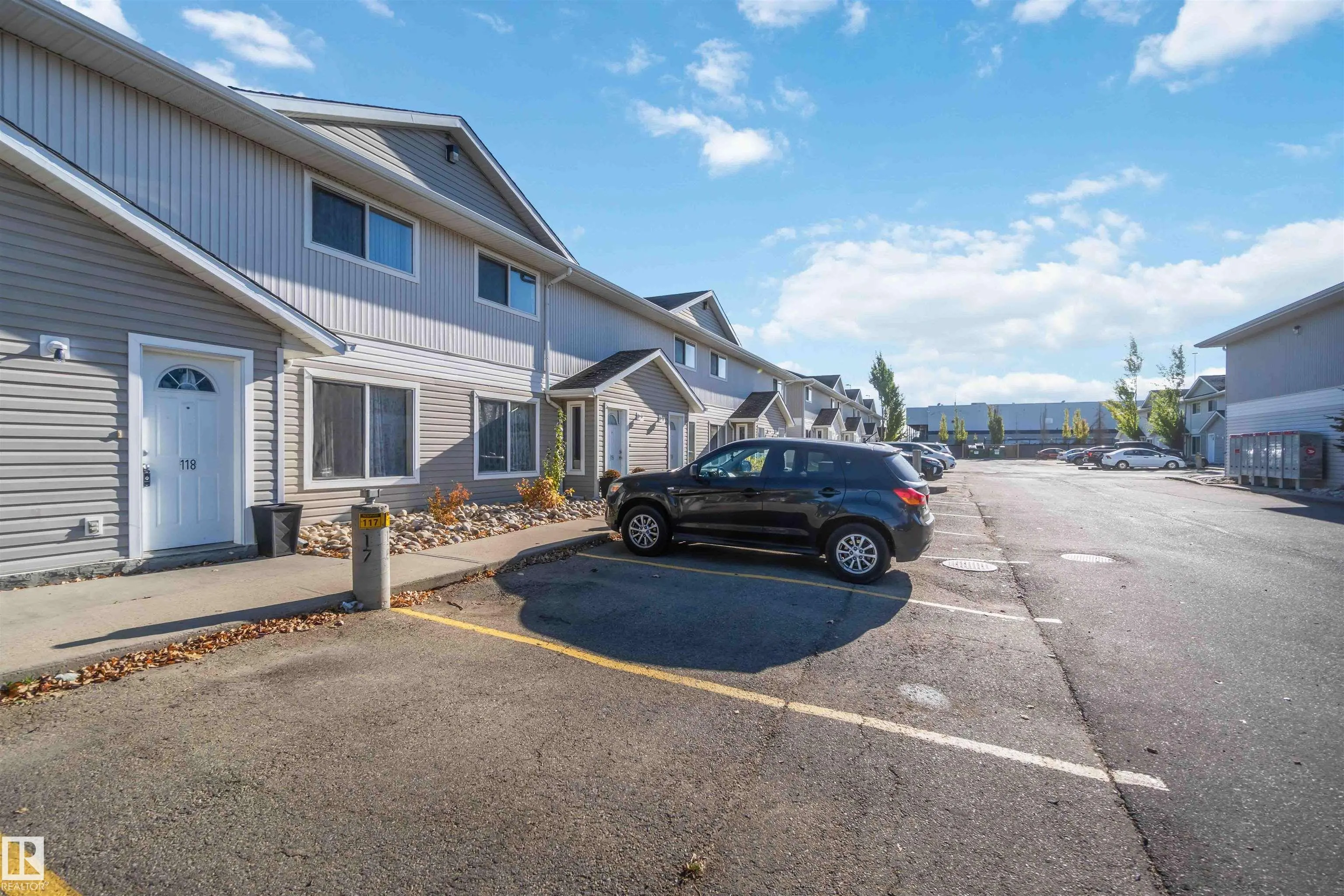 180 BRIDGEPORT Boulevard