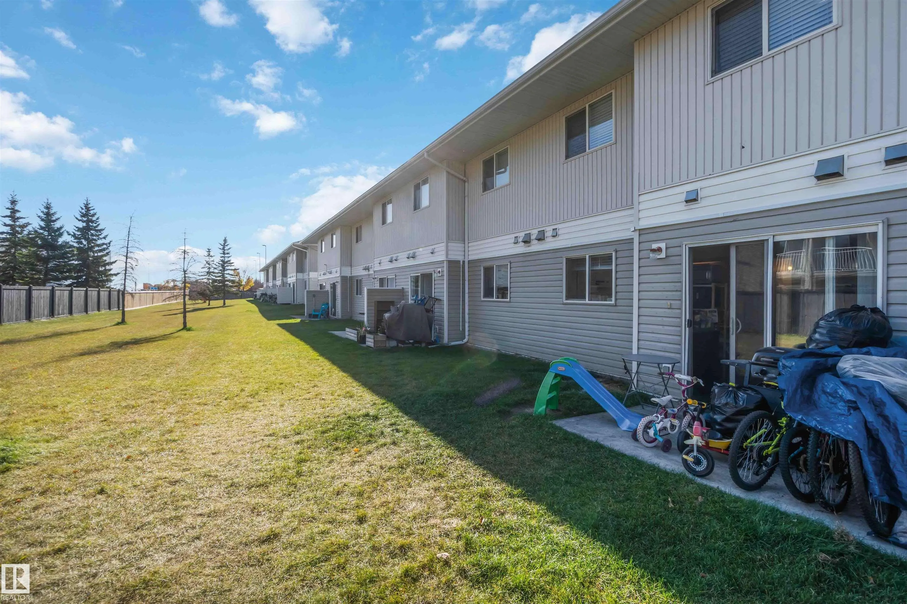 180 BRIDGEPORT Boulevard