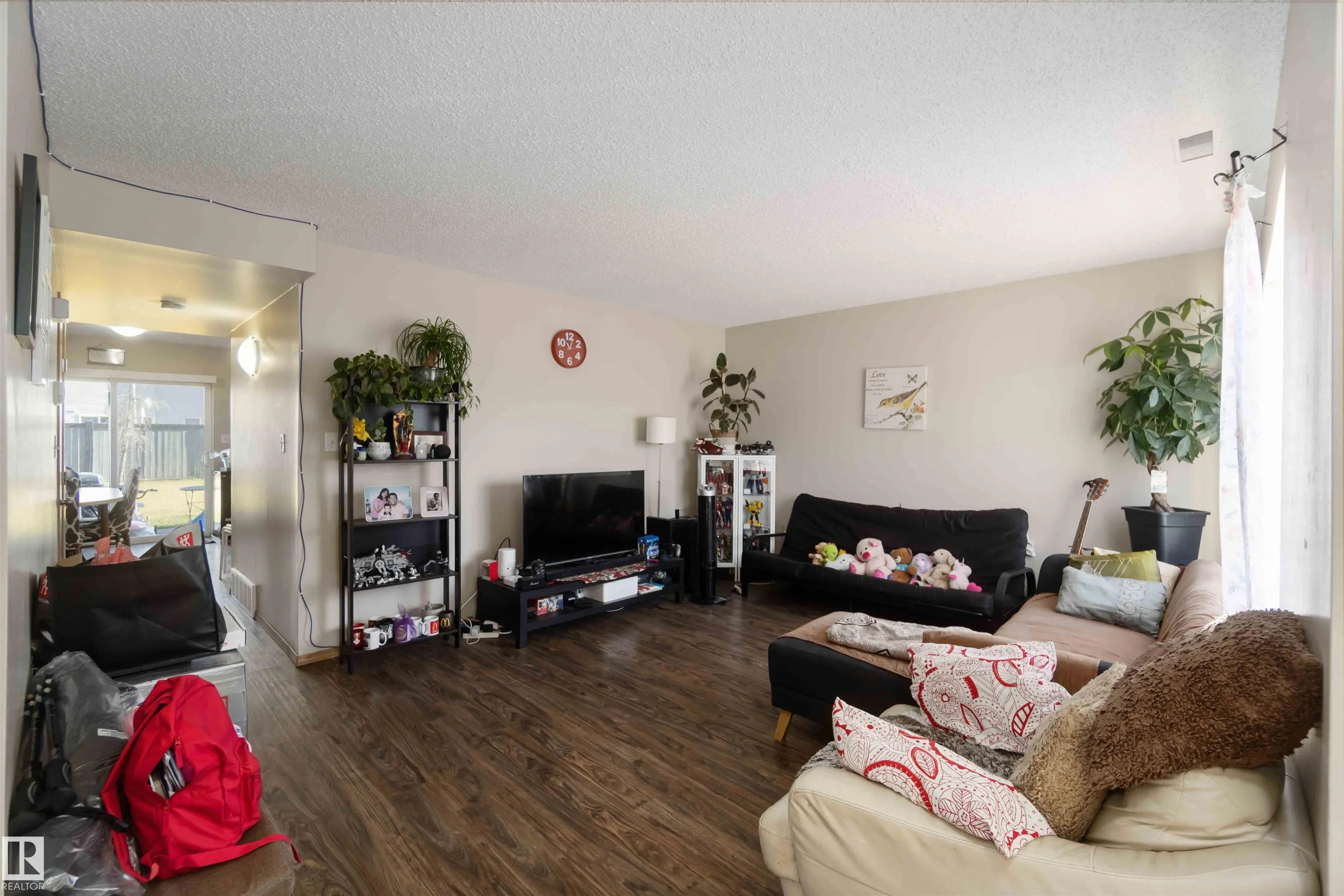 180 BRIDGEPORT Boulevard