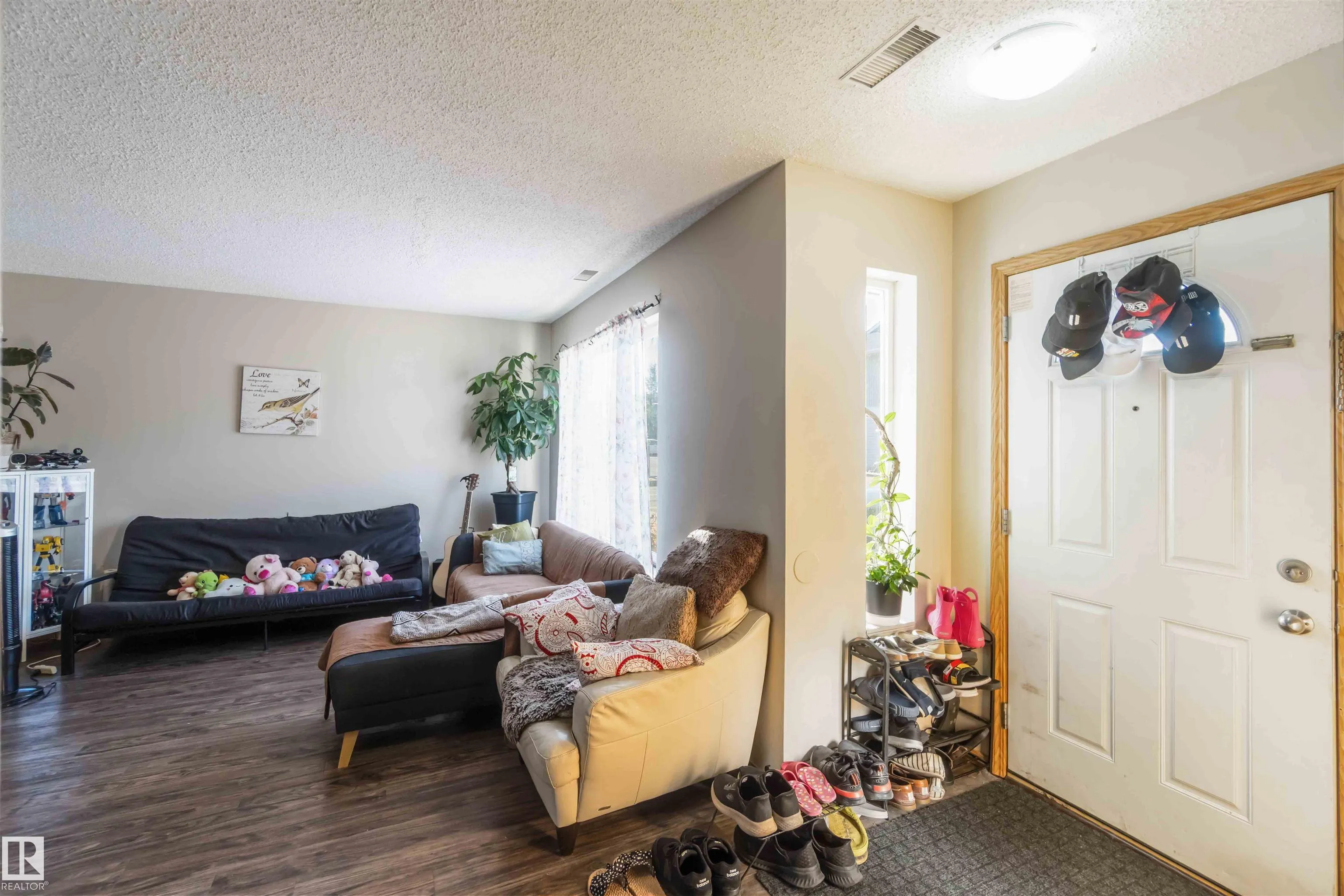 180 BRIDGEPORT Boulevard