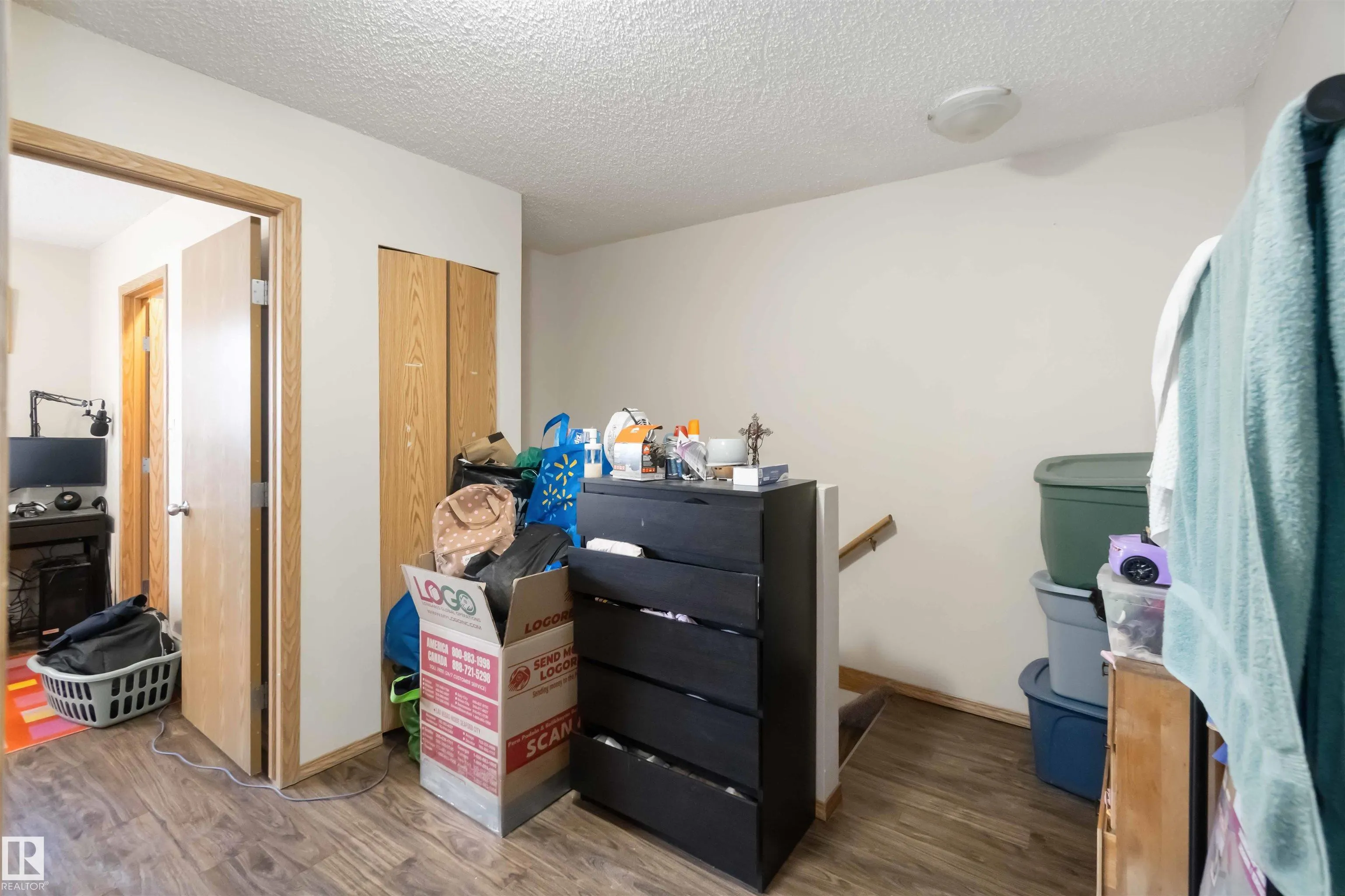 180 BRIDGEPORT Boulevard