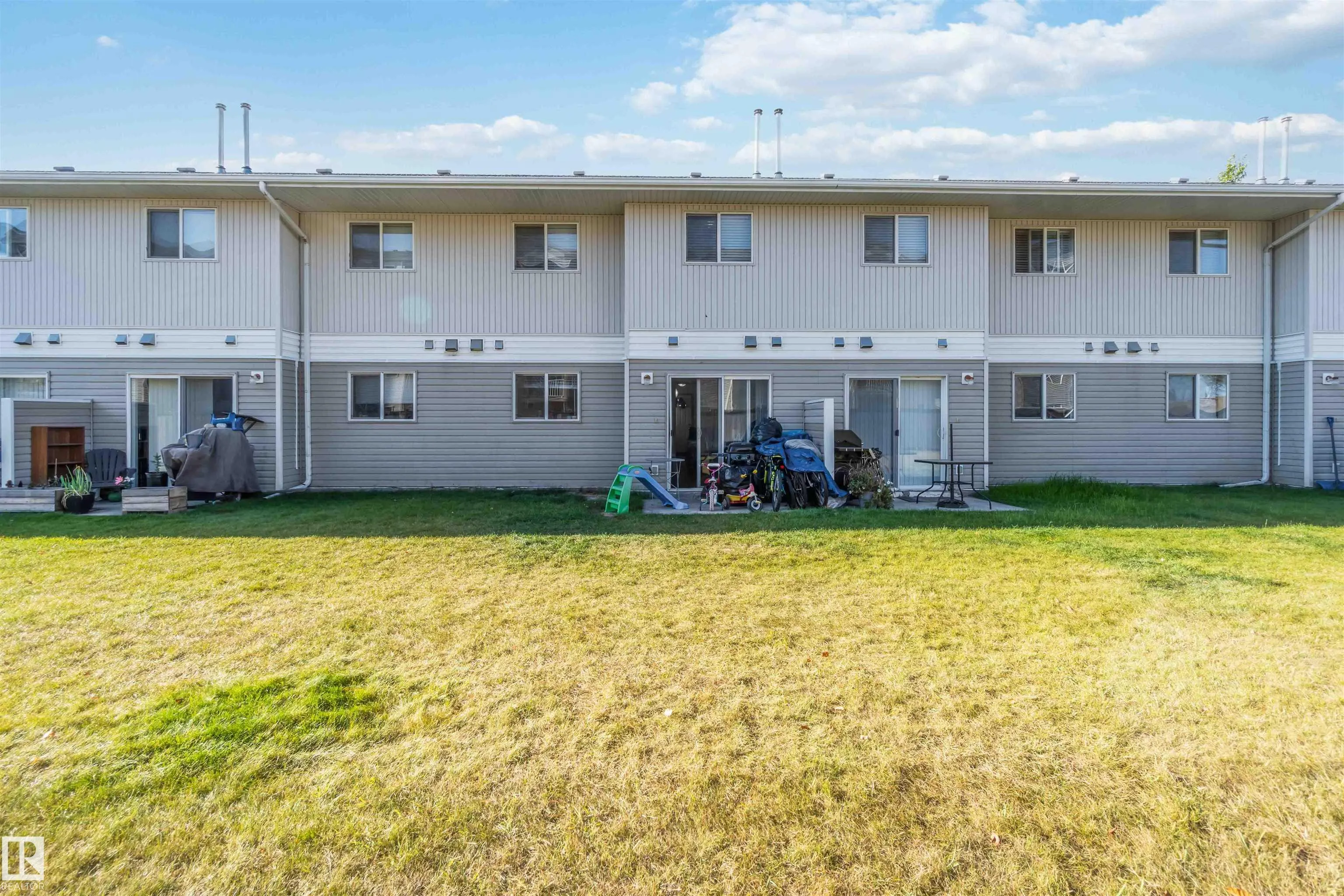 180 BRIDGEPORT Boulevard