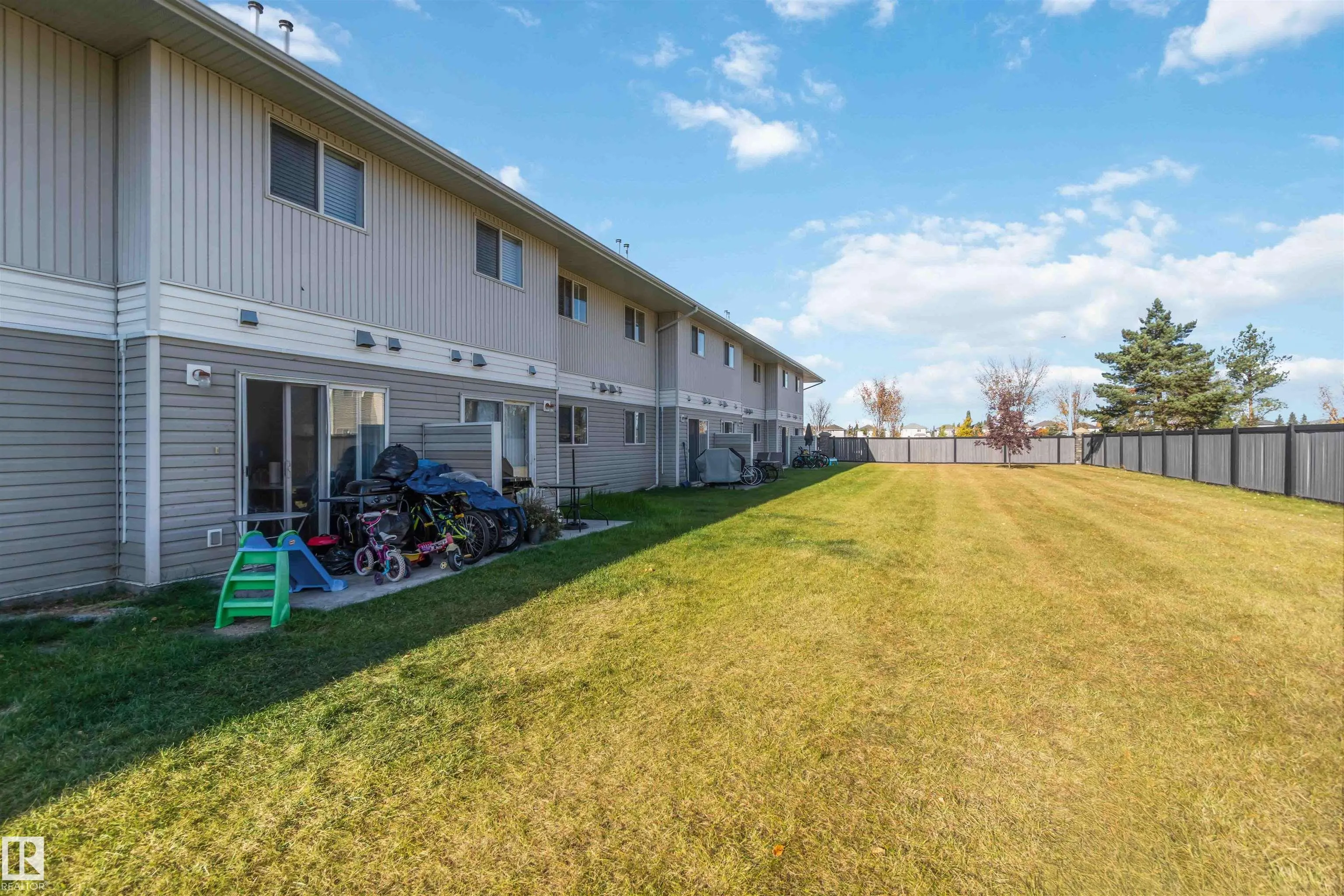 180 BRIDGEPORT Boulevard