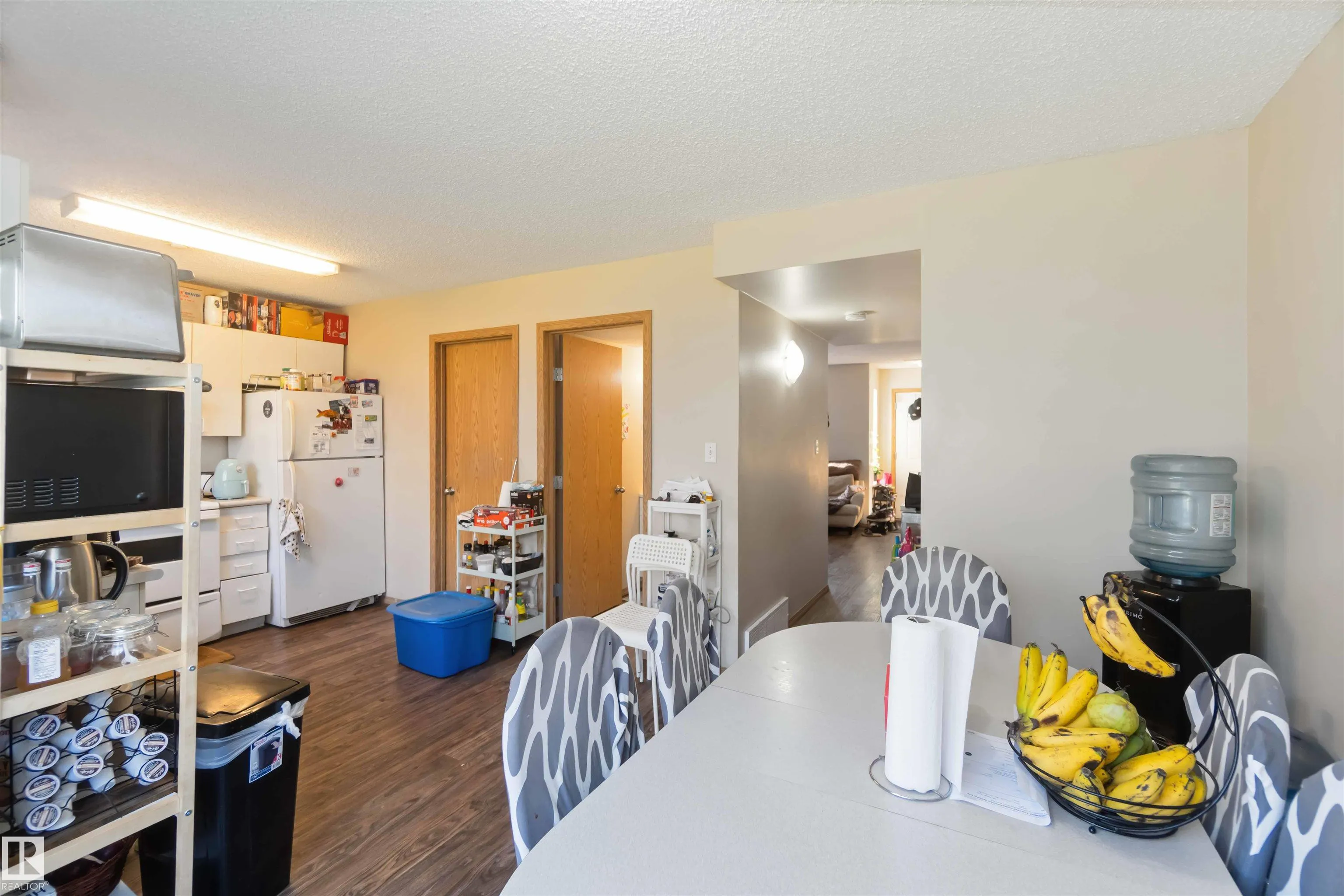 180 BRIDGEPORT Boulevard