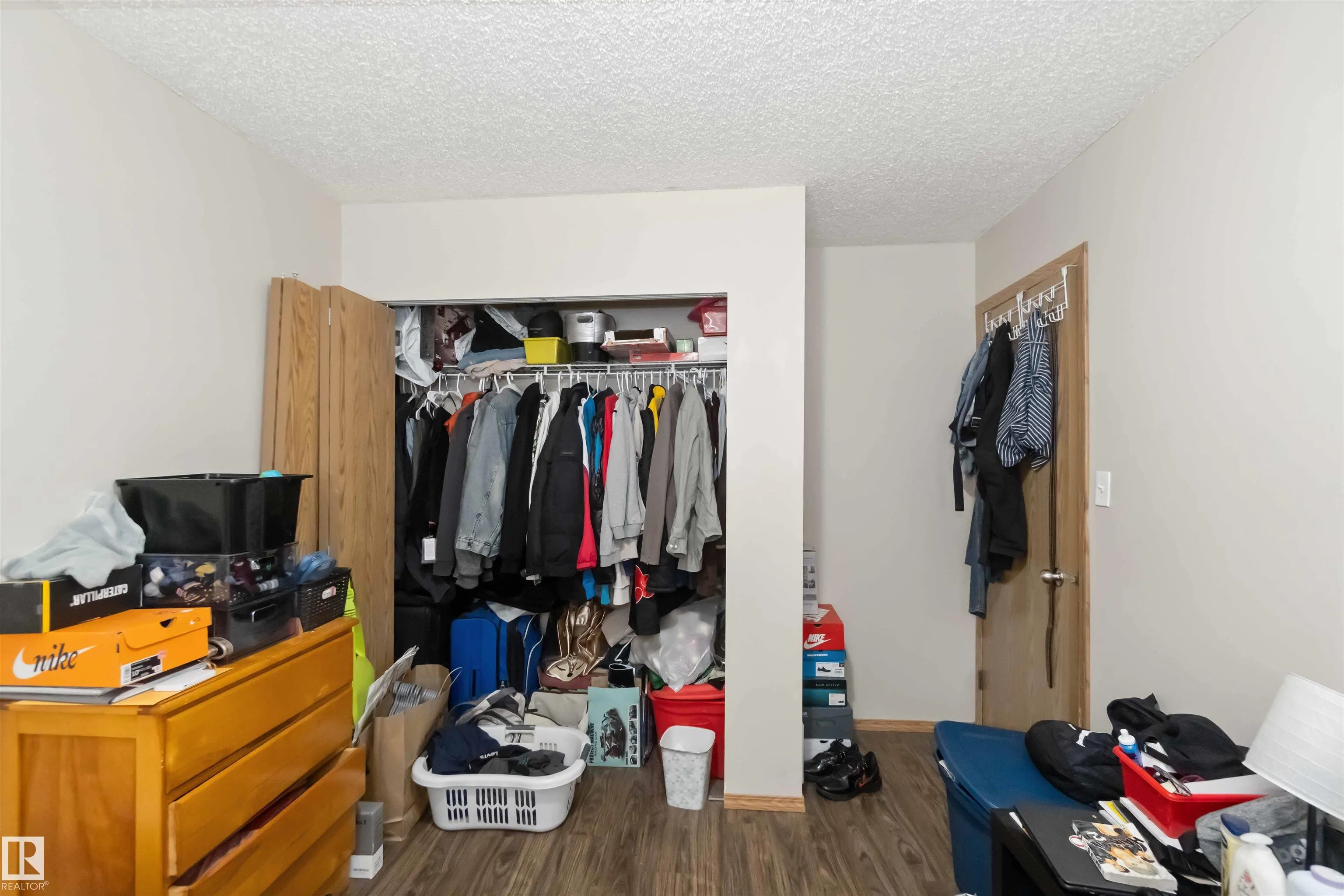 180 BRIDGEPORT Boulevard