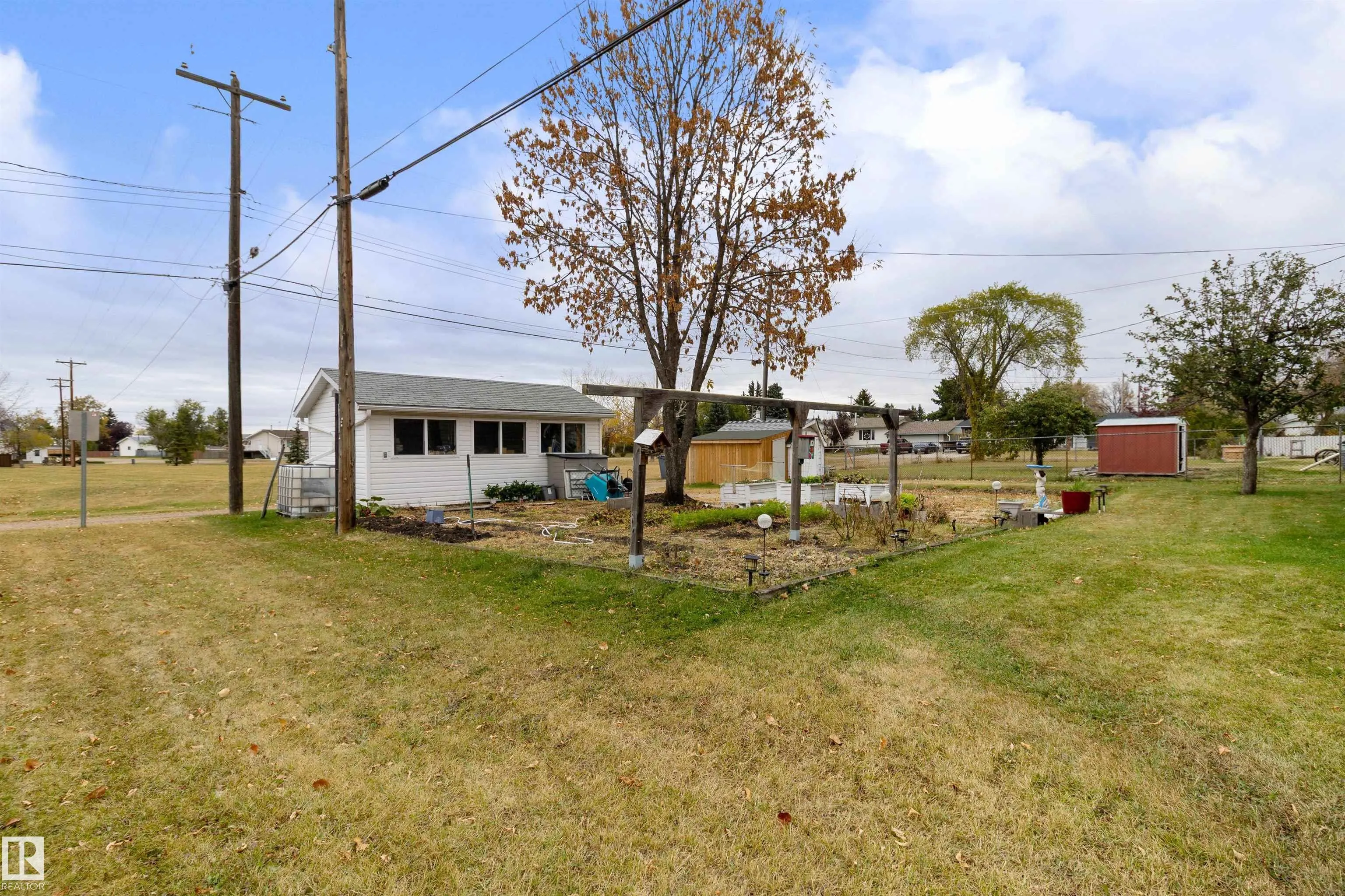 5008 56 ave