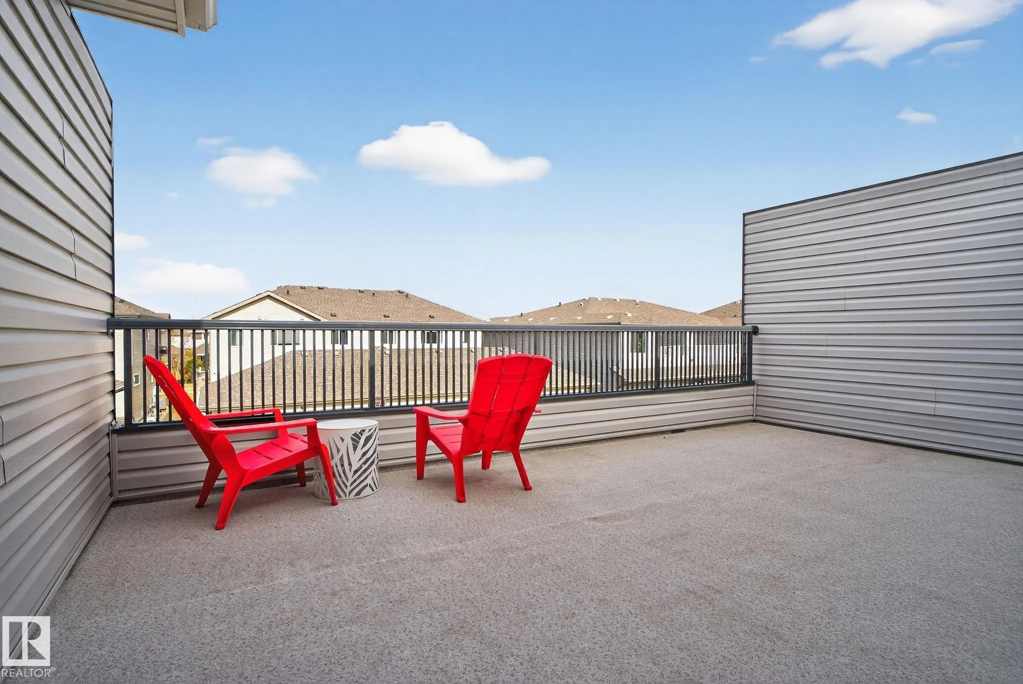 178 SANTANA Crescent