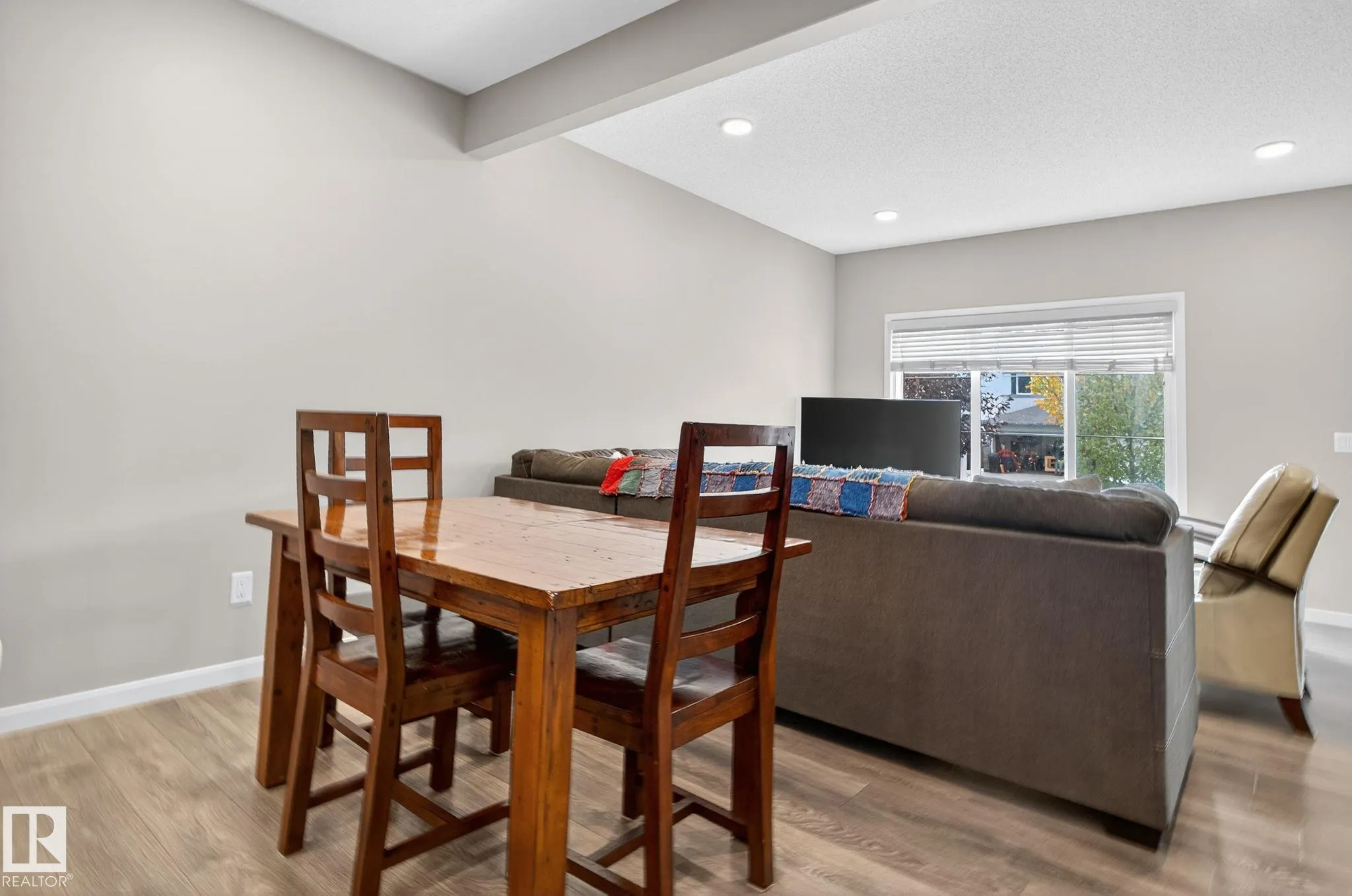 178 SANTANA Crescent