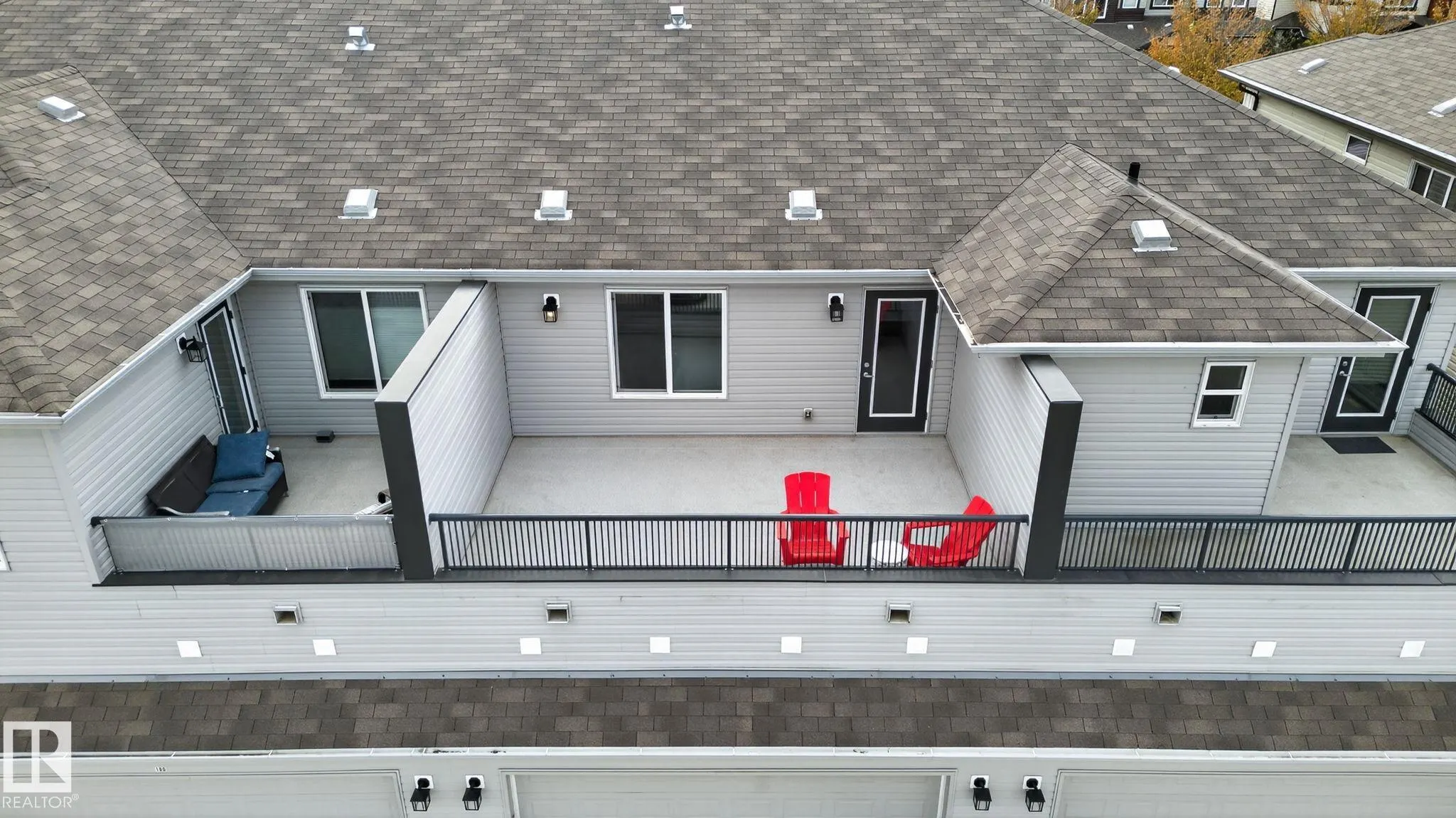 178 SANTANA Crescent