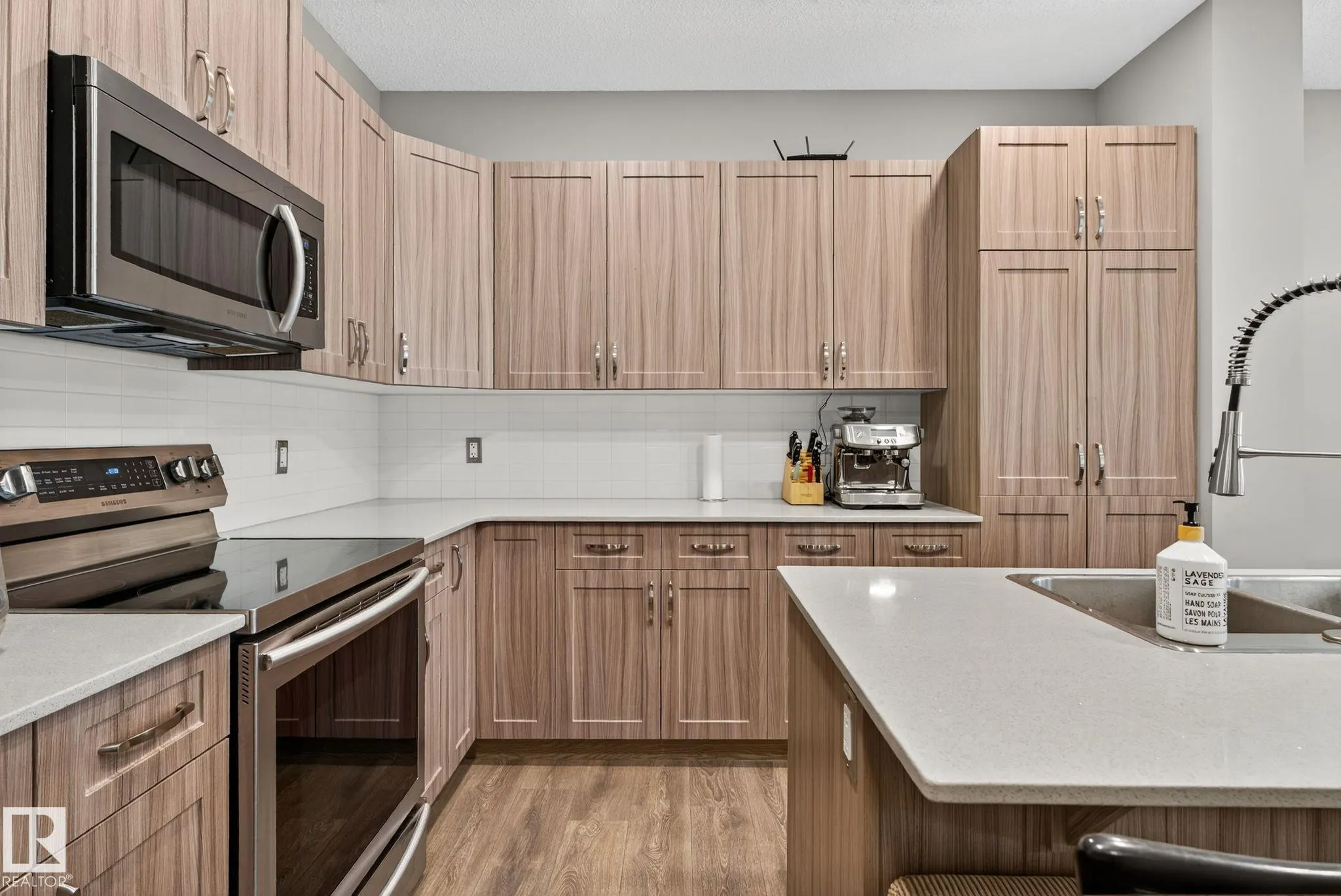 178 SANTANA Crescent