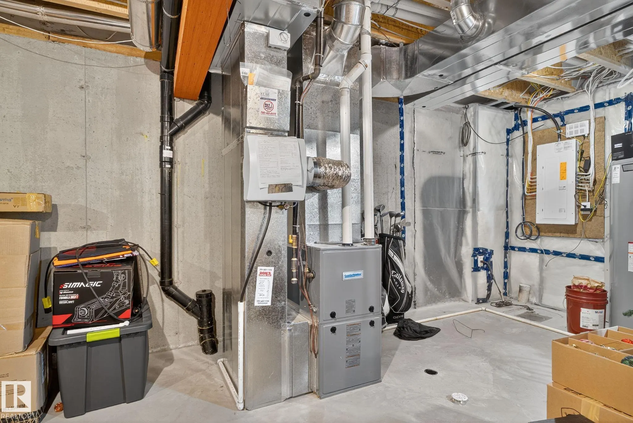 178 SANTANA Crescent