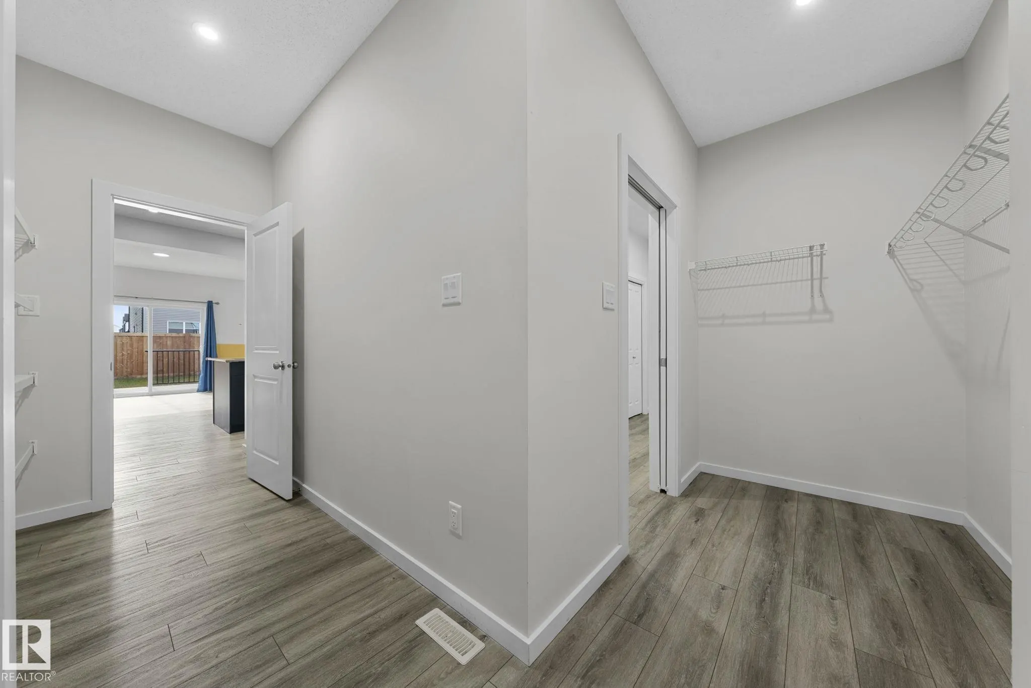 1813 COLLIP VIEW View