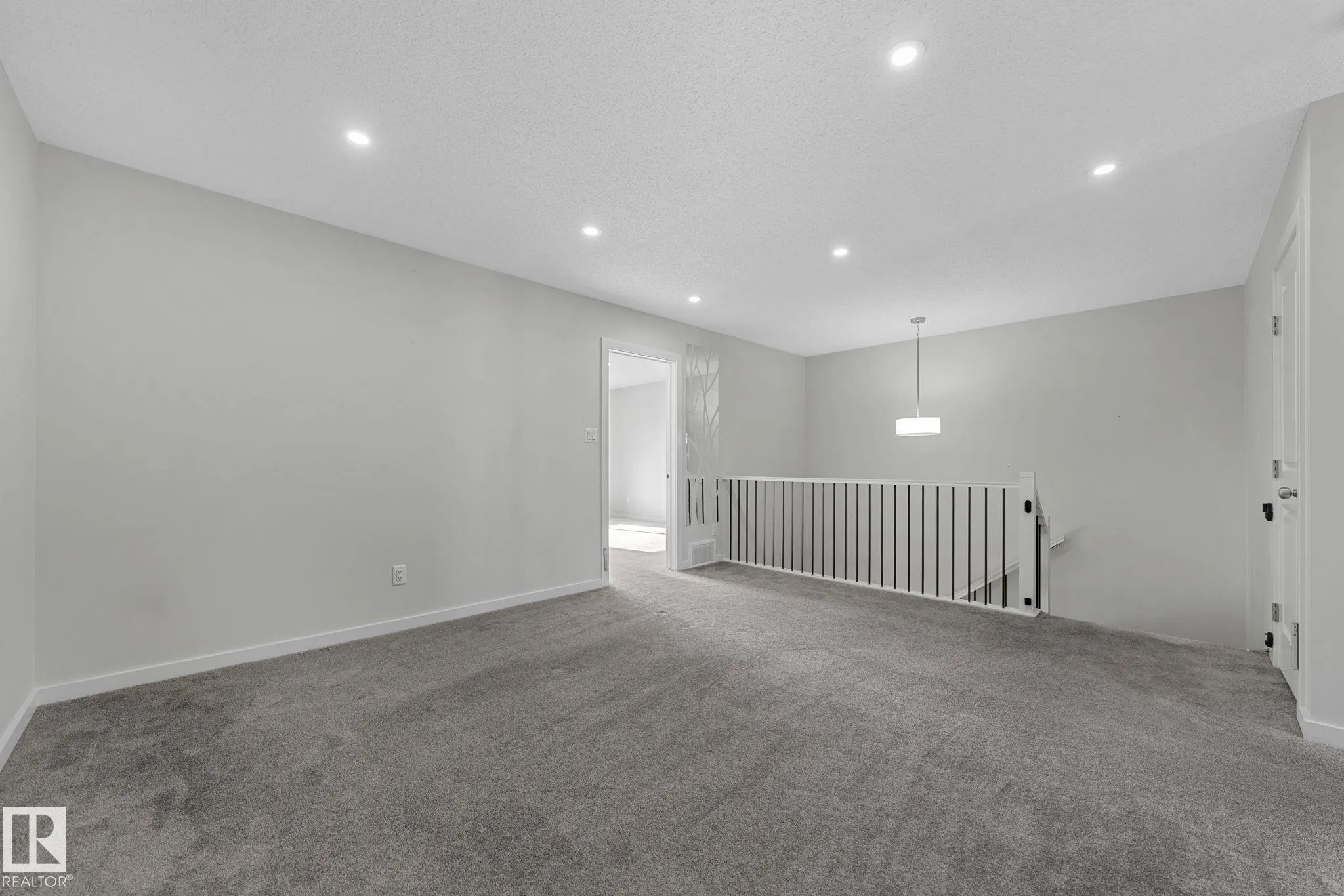 1813 COLLIP VIEW View