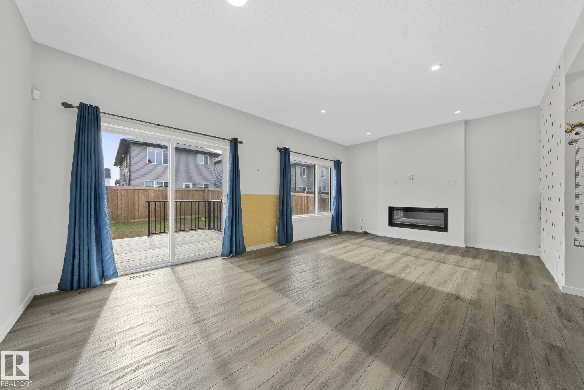 1813 COLLIP VIEW View